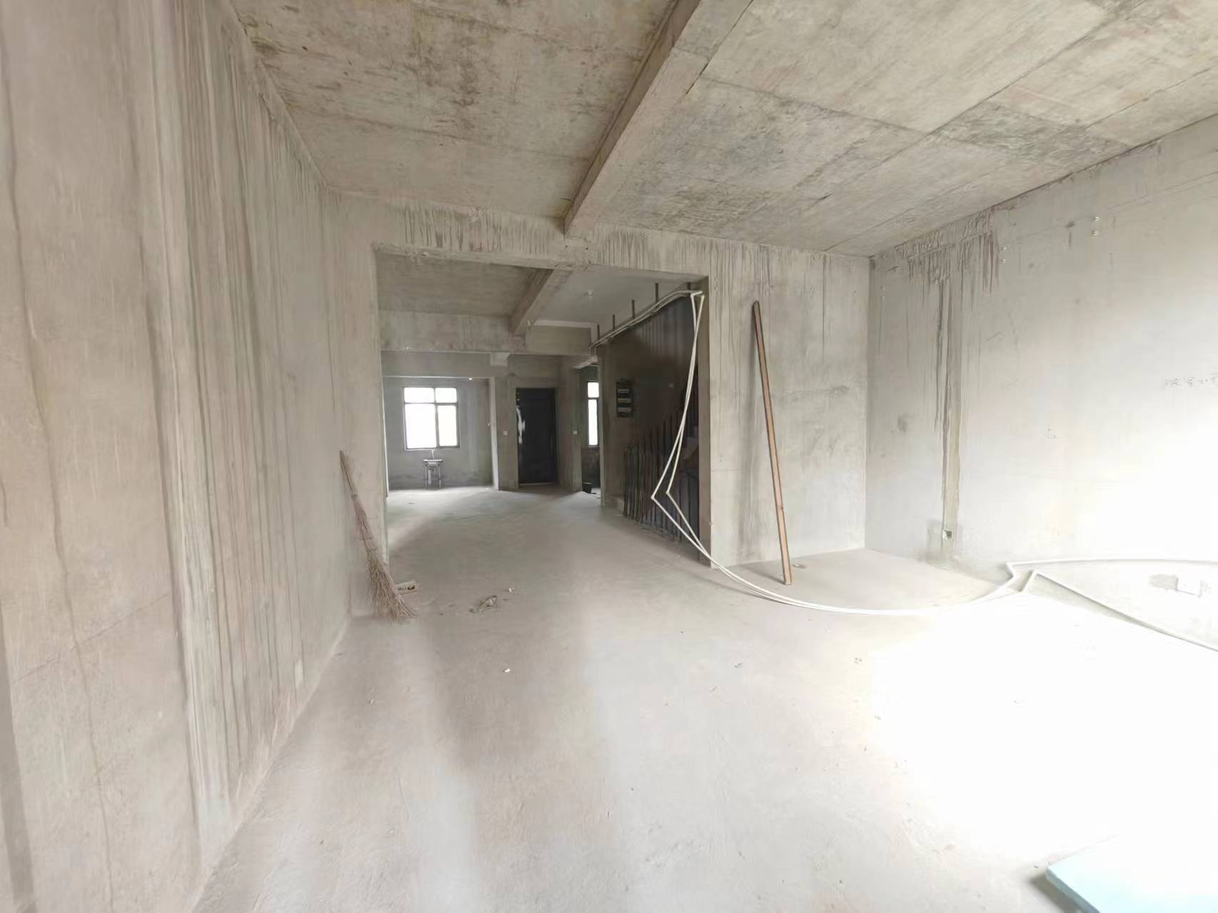 中兴兰溪荟 4室2厅3卫 165.22m&sup2;