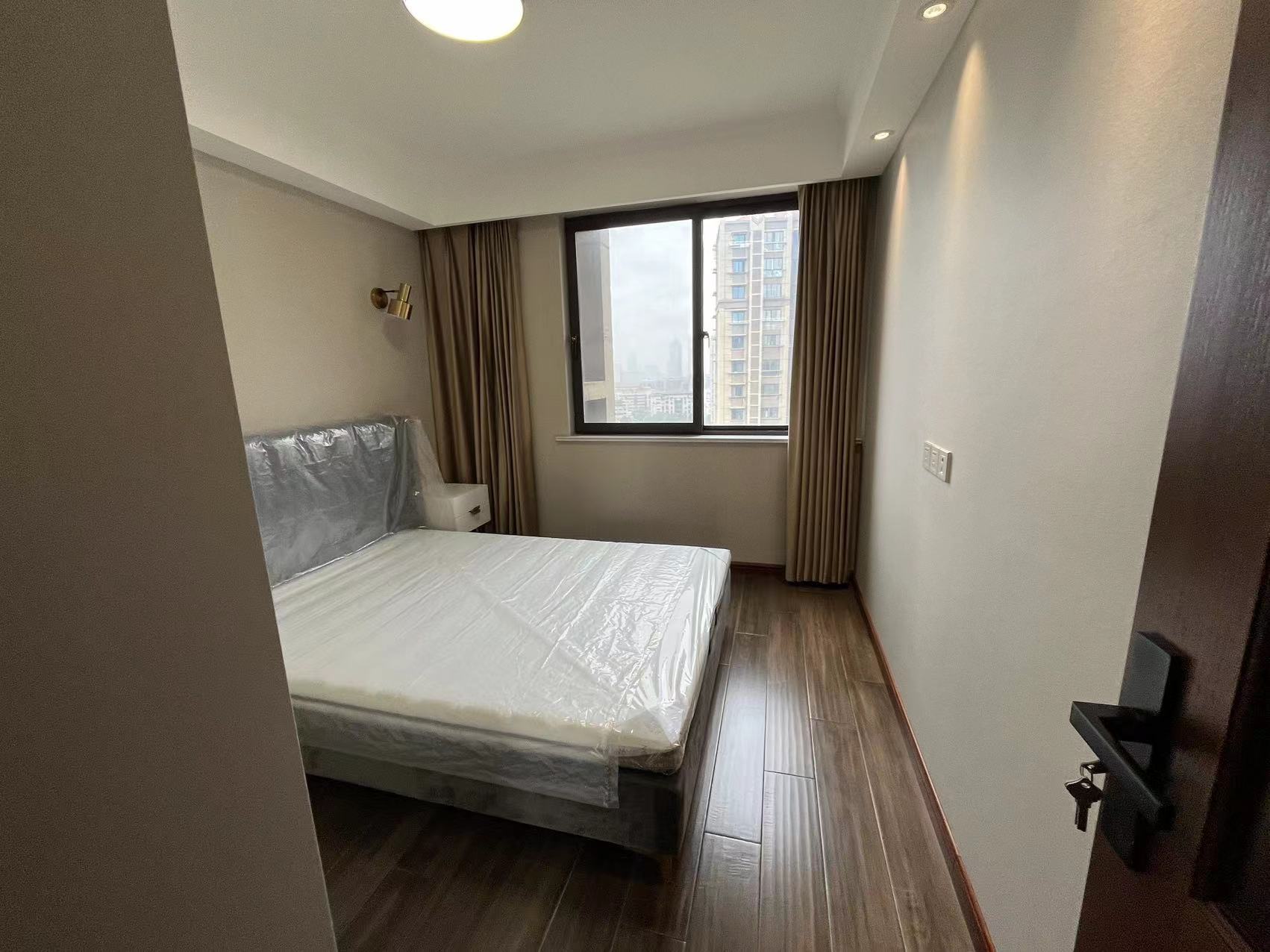江景苑小区 3室2厅2卫 141m&sup2;