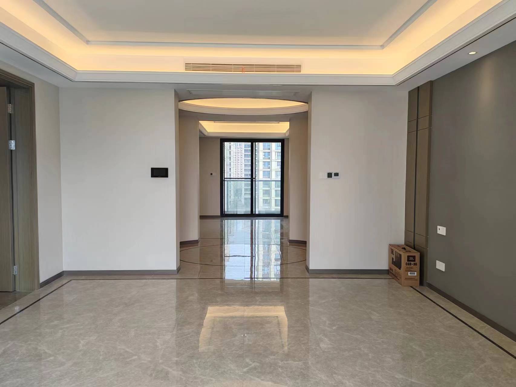 绿城·诚园 5室2厅2卫 205.00m²