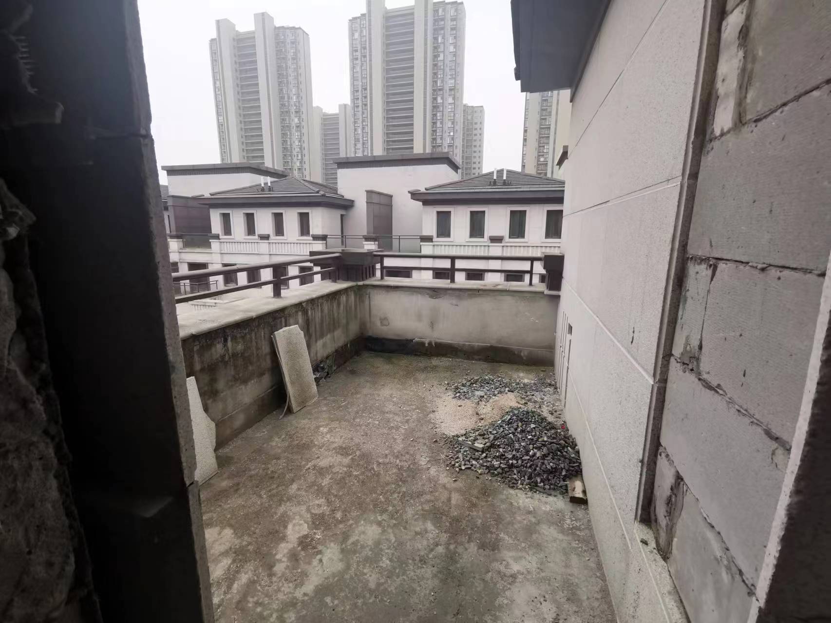 中兴兰溪荟 4室3厅2卫 175m&sup2;
