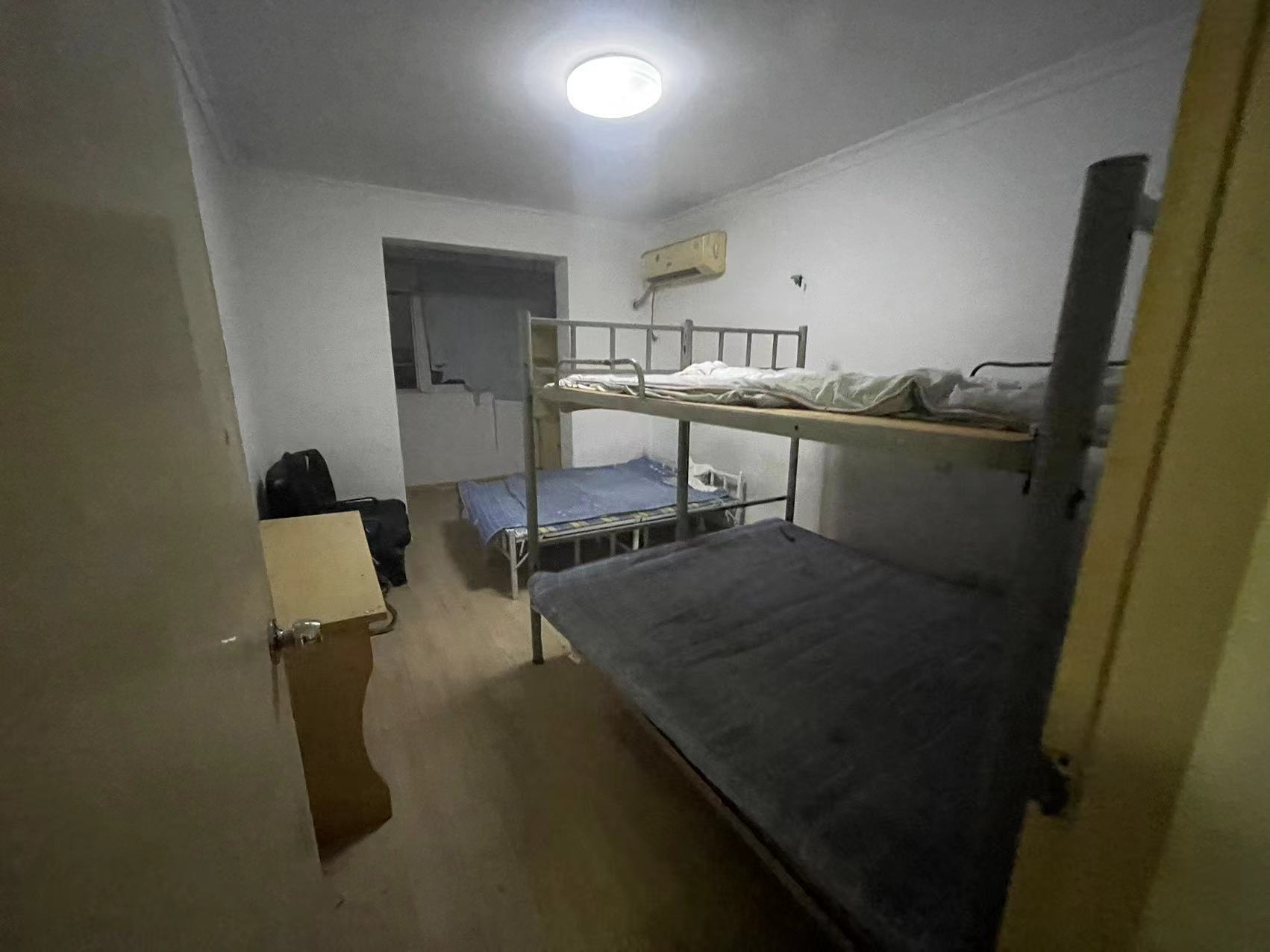 锦安花园一期 3室2厅2卫 144m&sup2;