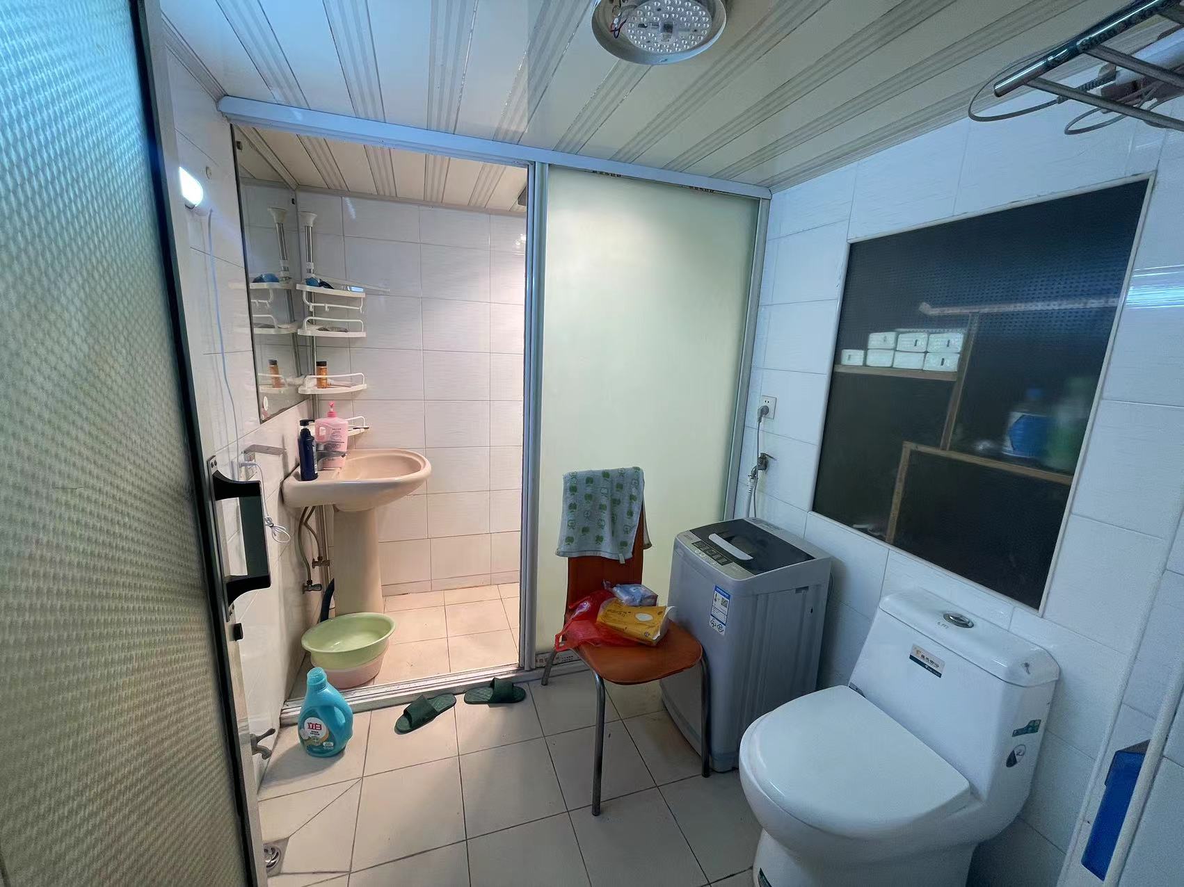 易家桥新村 2室2厅1卫 80m&sup2;