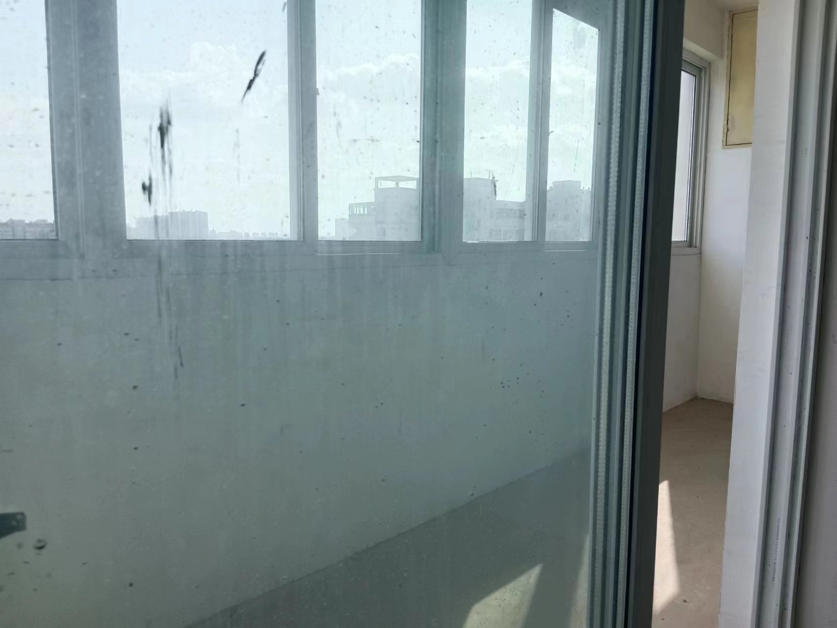 天霞苑 5室2厅2卫 133m²