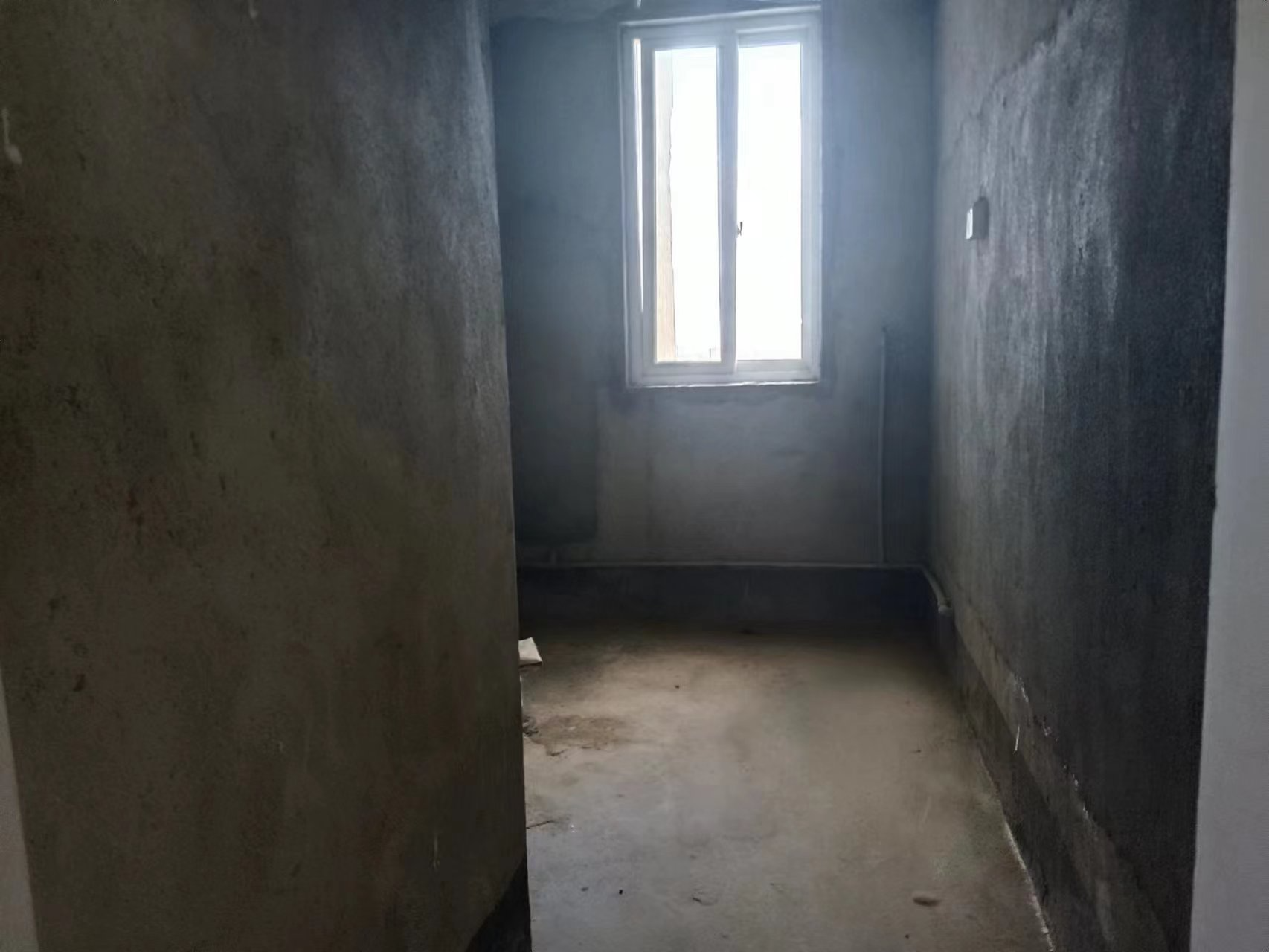 天霞苑 5室2厅2卫 133m²