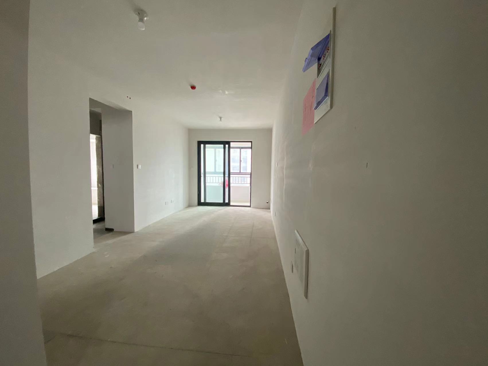 东时区 3室2厅1卫 82m²