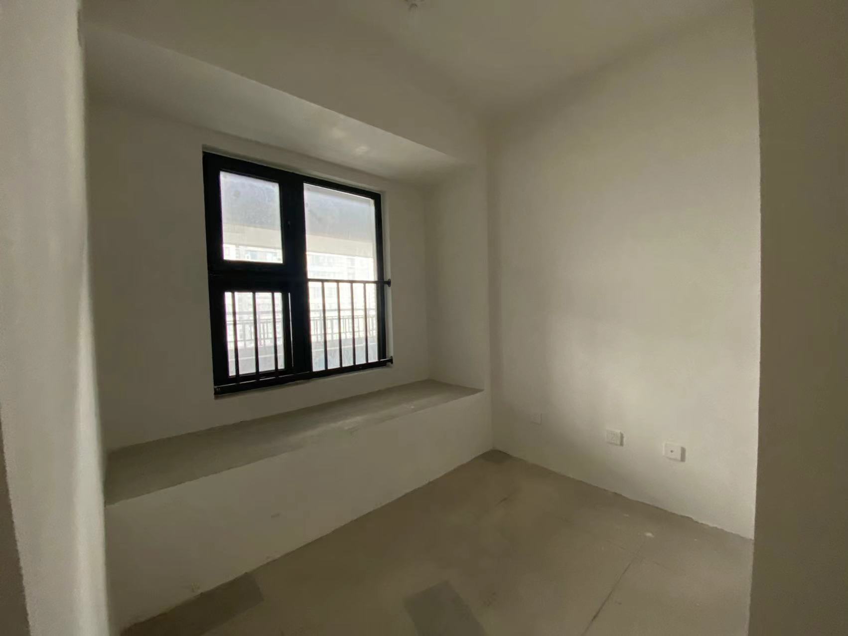 东时区 3室2厅1卫 82m&sup2;