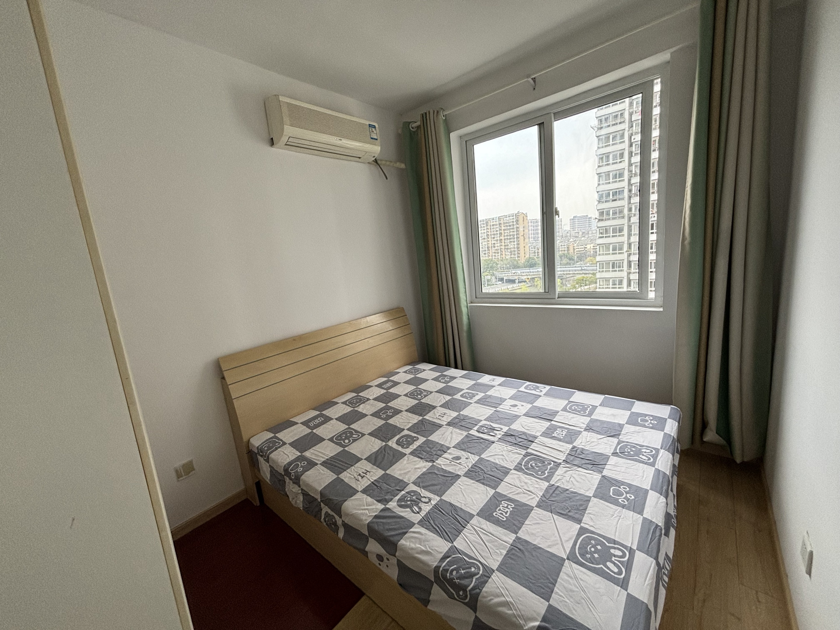 惠泽苑 2室2厅1卫 82m&sup2;