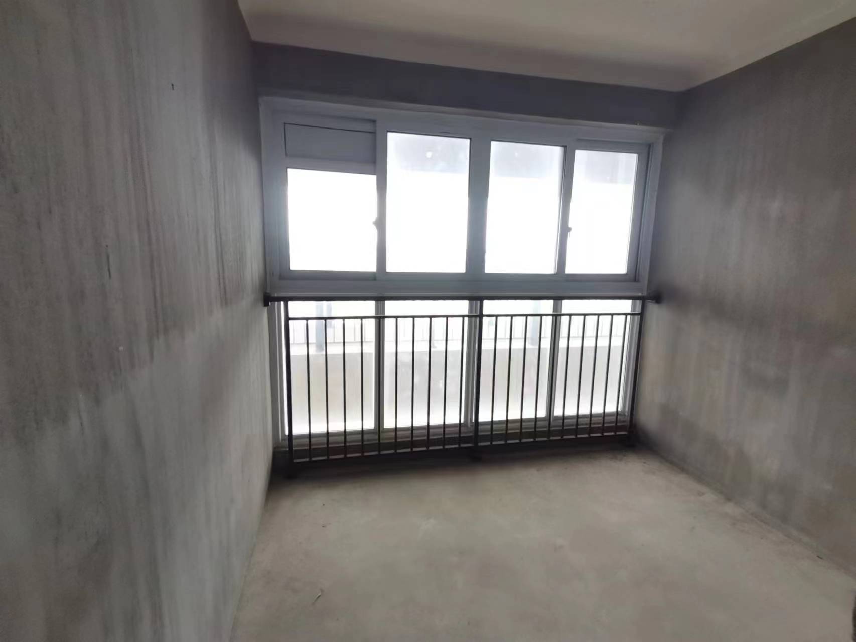 景瑞御府 3室2厅1卫 93m²