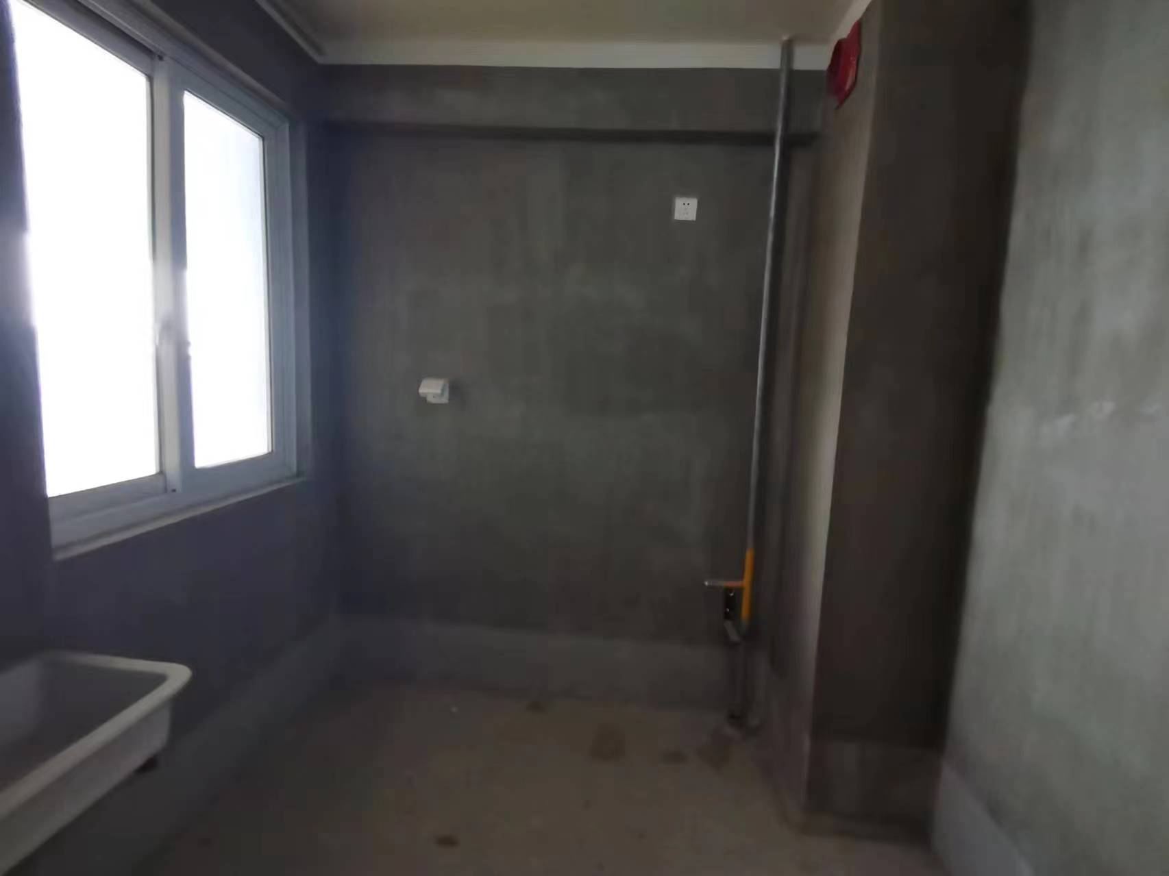 景瑞御府 3室2厅1卫 93m²