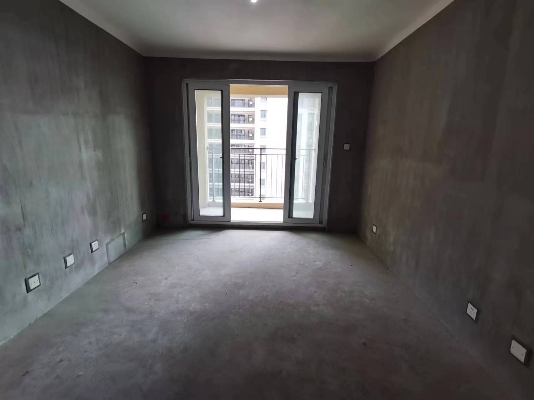 景瑞御府 3室2厅1卫 93m²