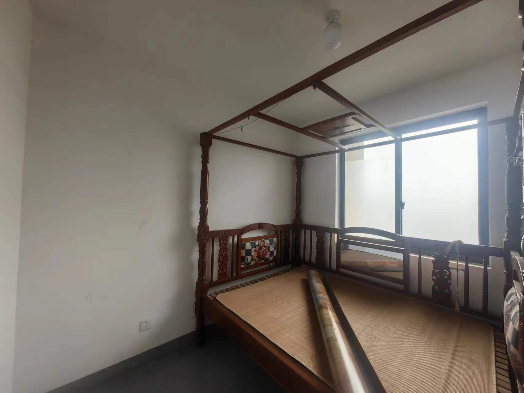 同和嘉苑东区 3室2厅1卫 135m&sup2;