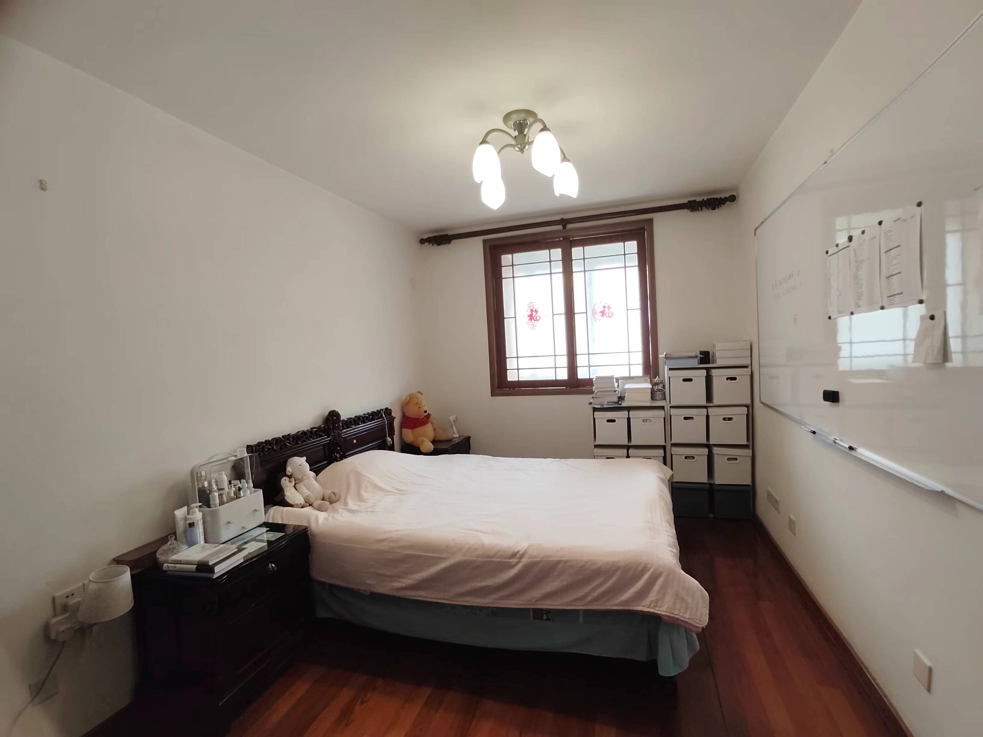 新桃园 3室1厅1卫 107.87m&sup2;
