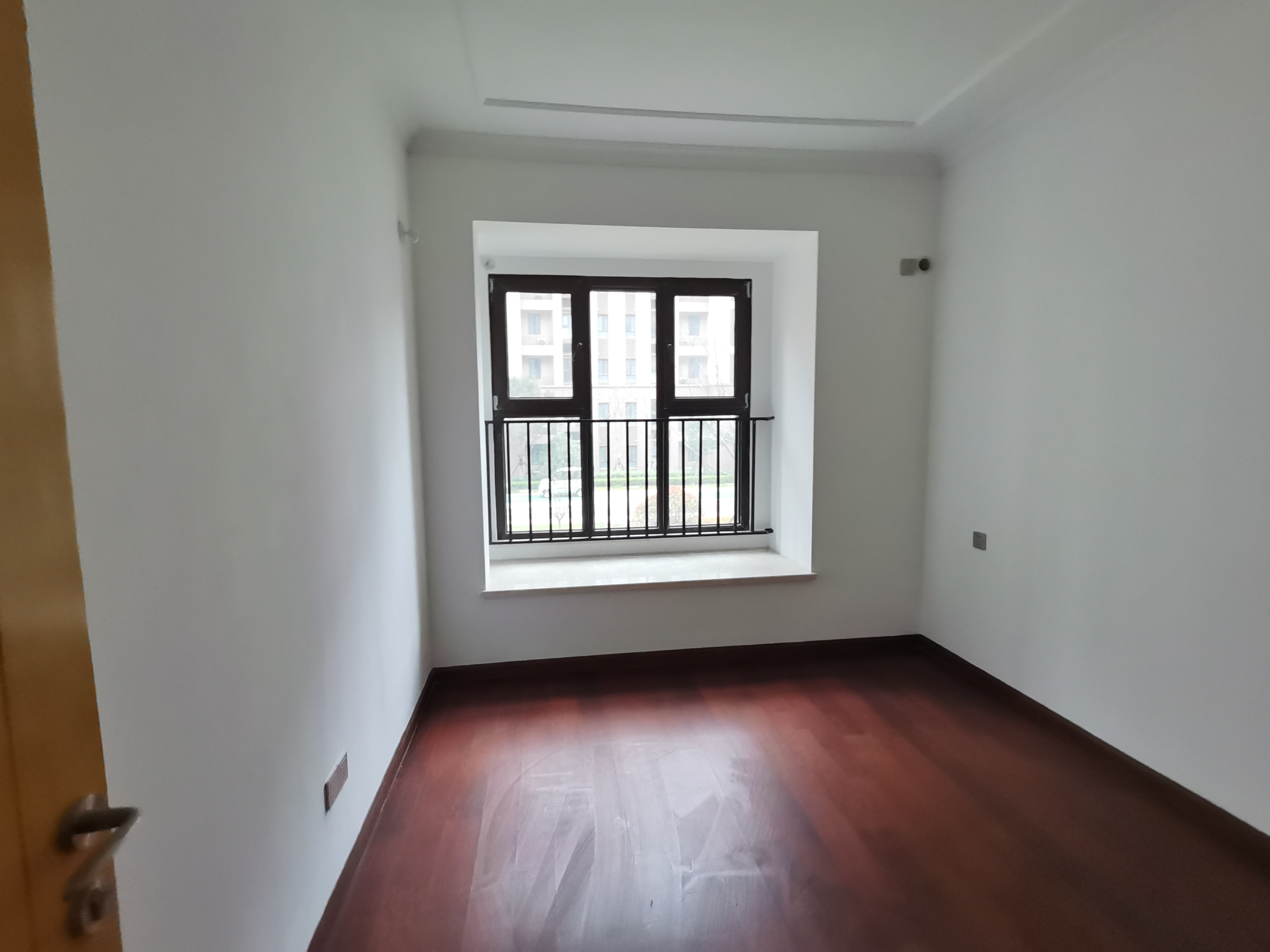 富力院士廷 4室2厅2卫 156m&sup2;