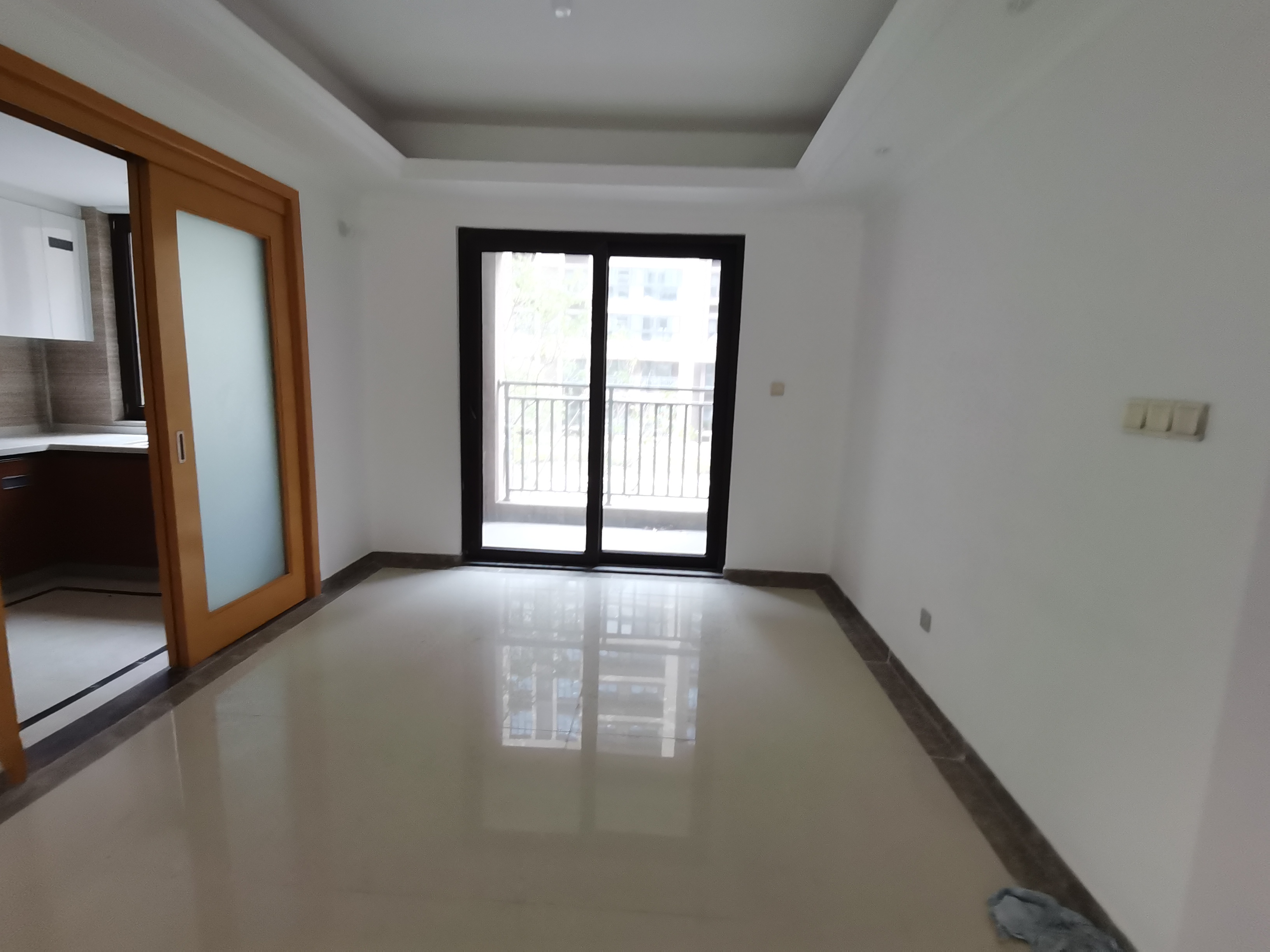 富力院士廷 4室2厅2卫 156m²