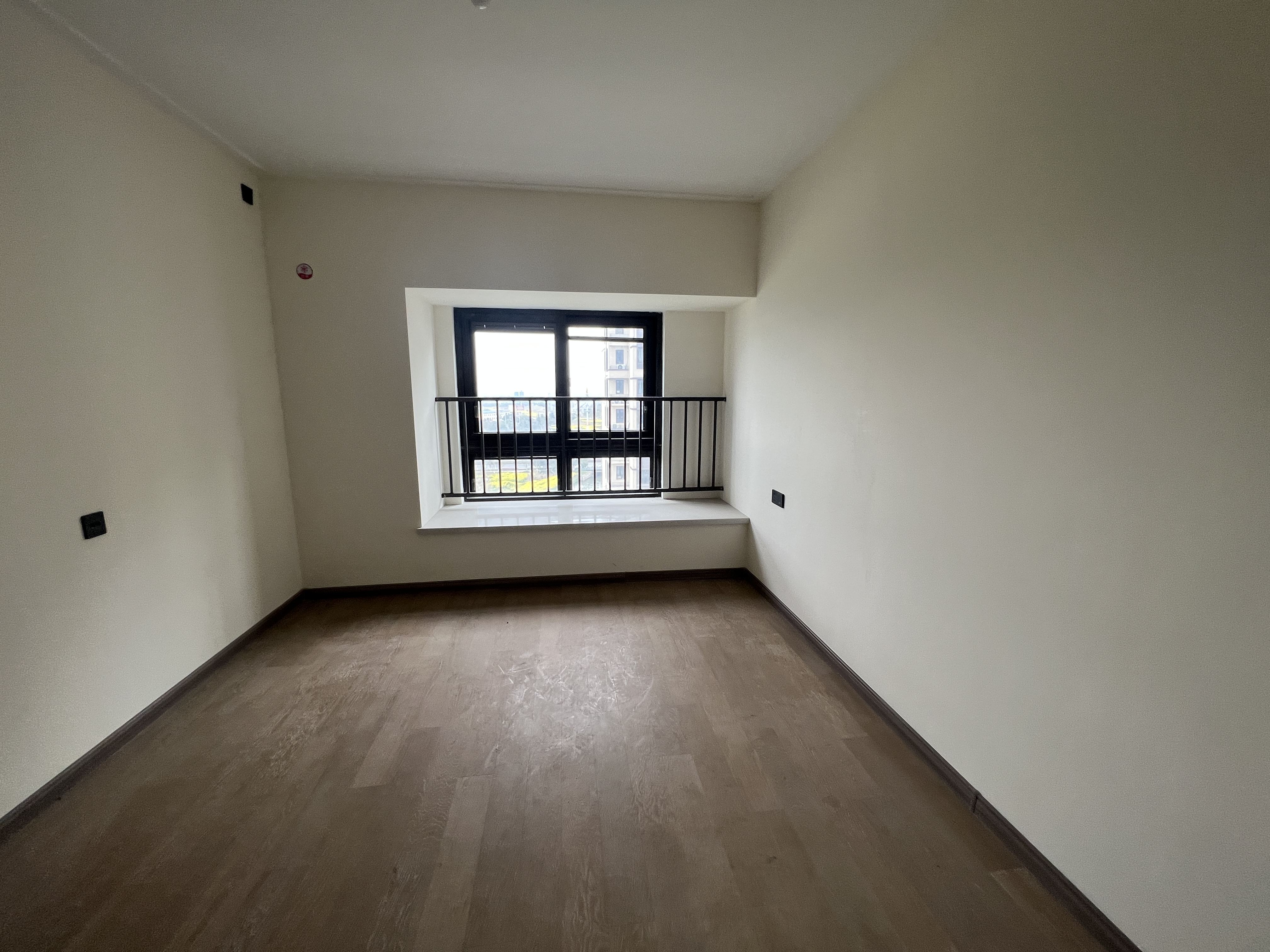 湖山源著 3室2厅2卫 99.47m&sup2;