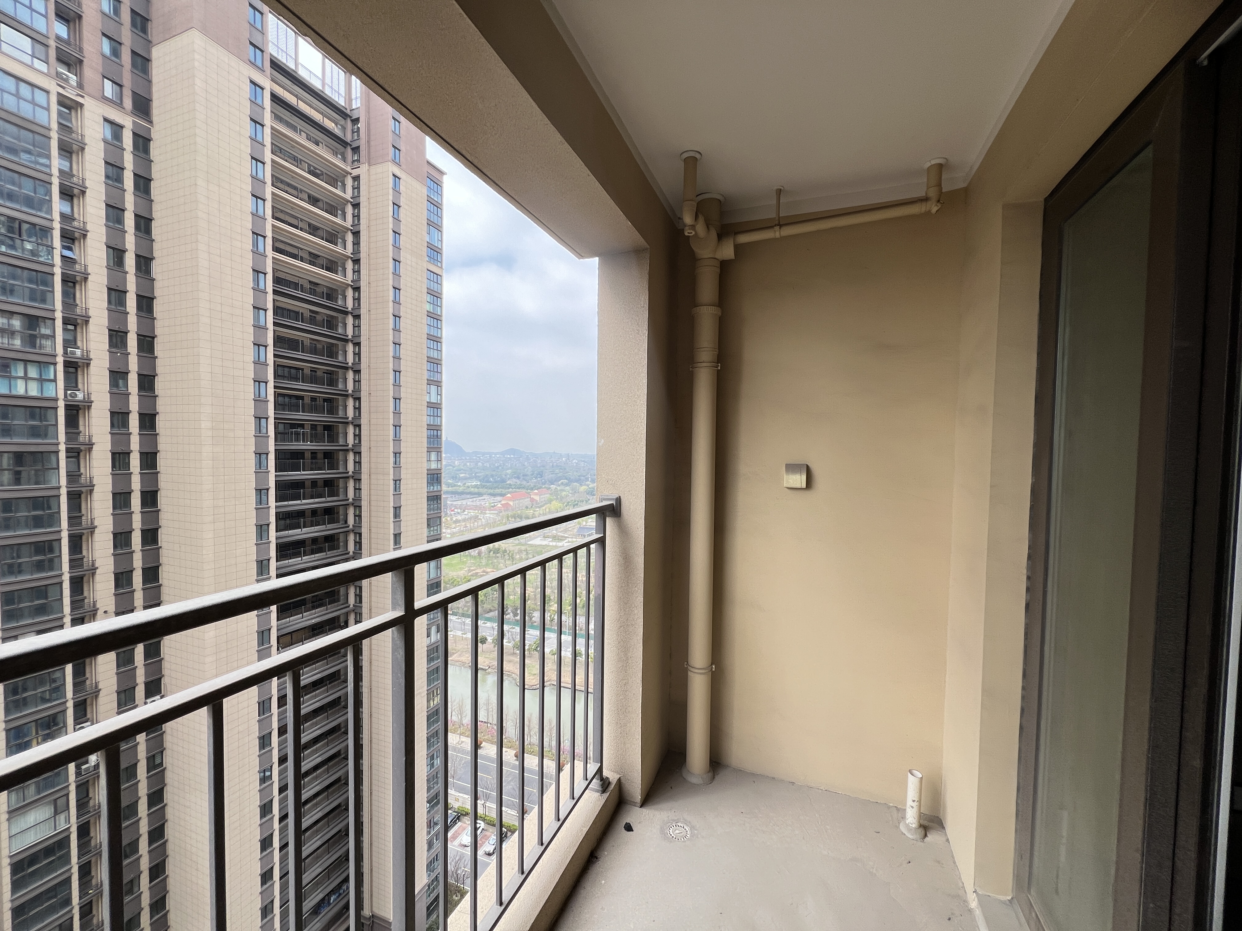 景瑞御府 3室2厅1卫 92m&sup2;