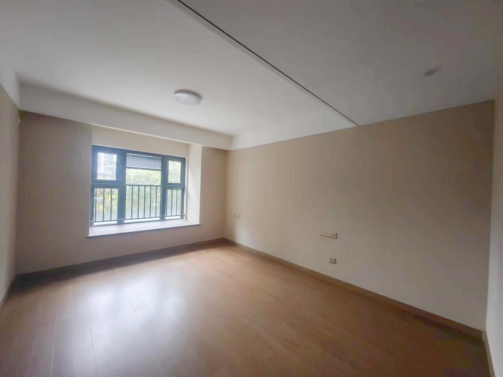 中海翠湖溪岸 5室2厅3卫 218.00m&sup2;