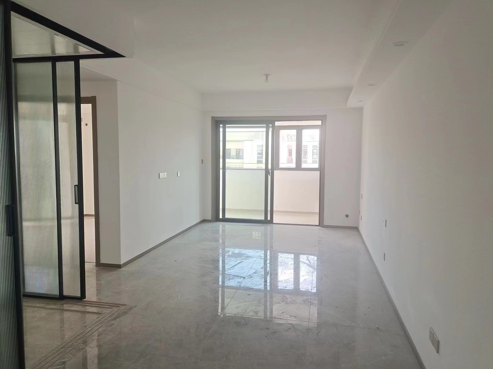 华禧铭苑 3室2厅2卫 102.00m&sup2;