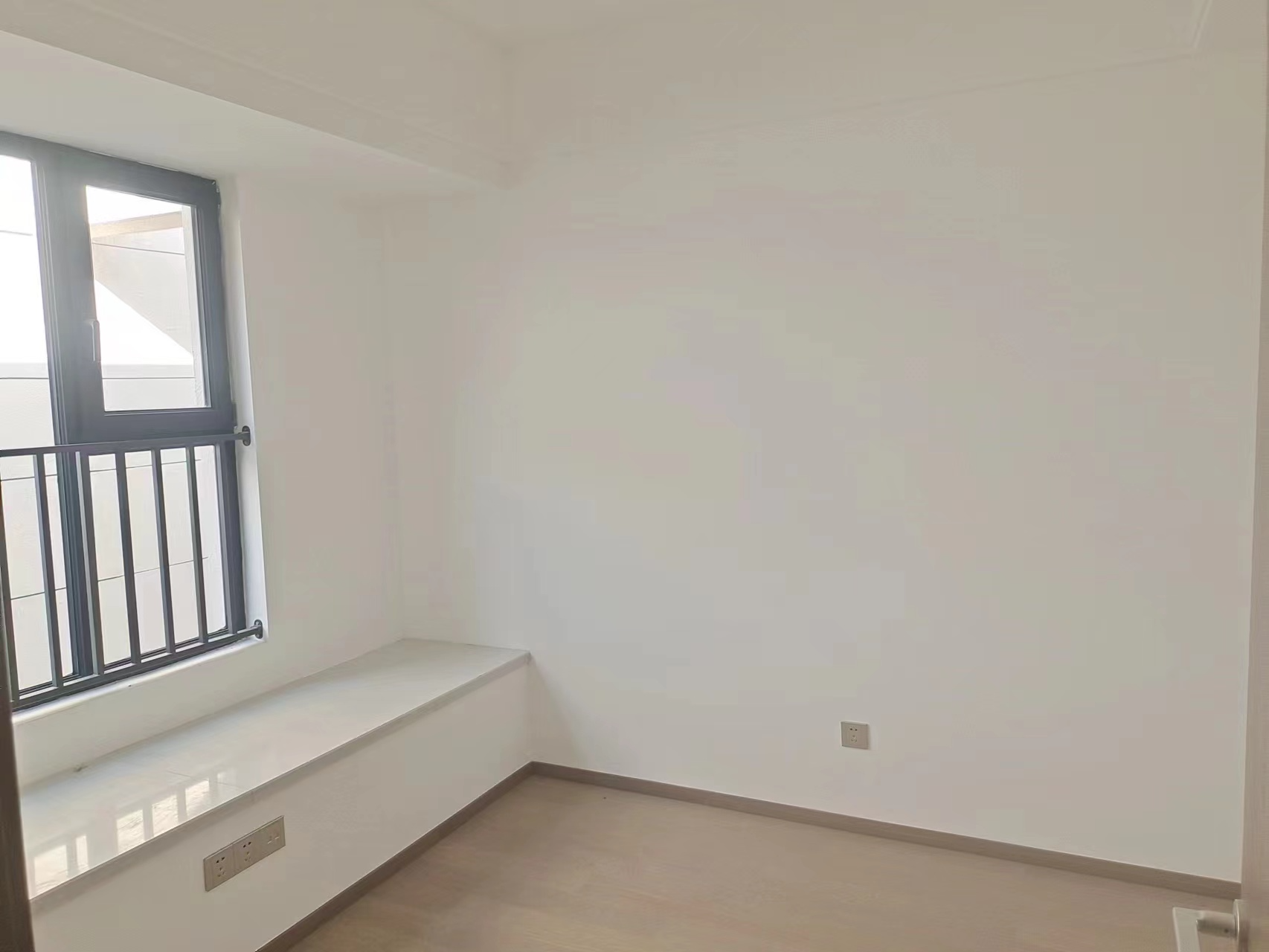 华禧铭苑 3室2厅2卫 102.00m&sup2;