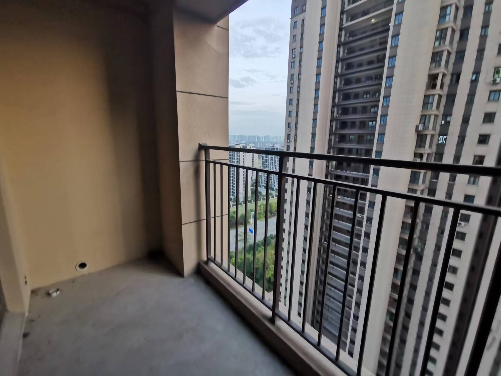 景瑞御府 3室2厅1卫 93m&sup2;