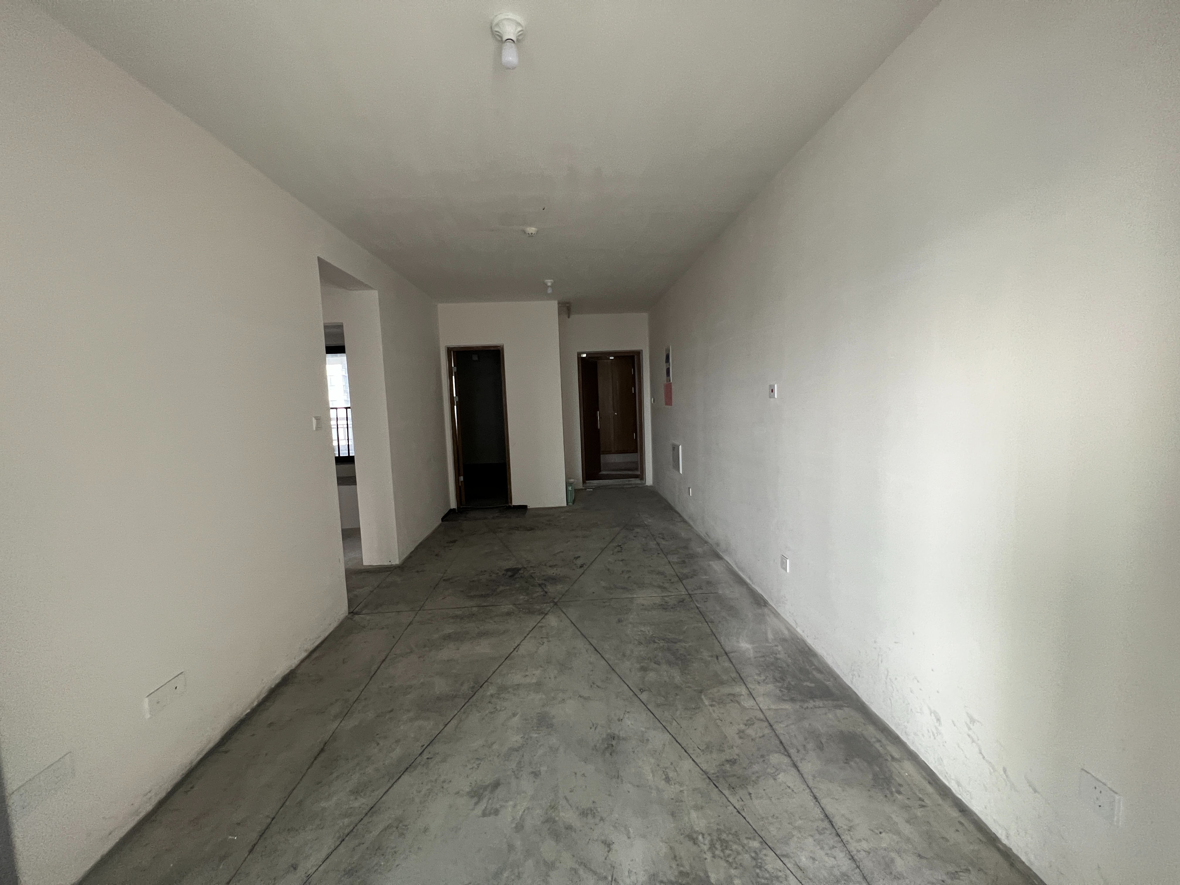 东时区 3室2厅1卫 82m²