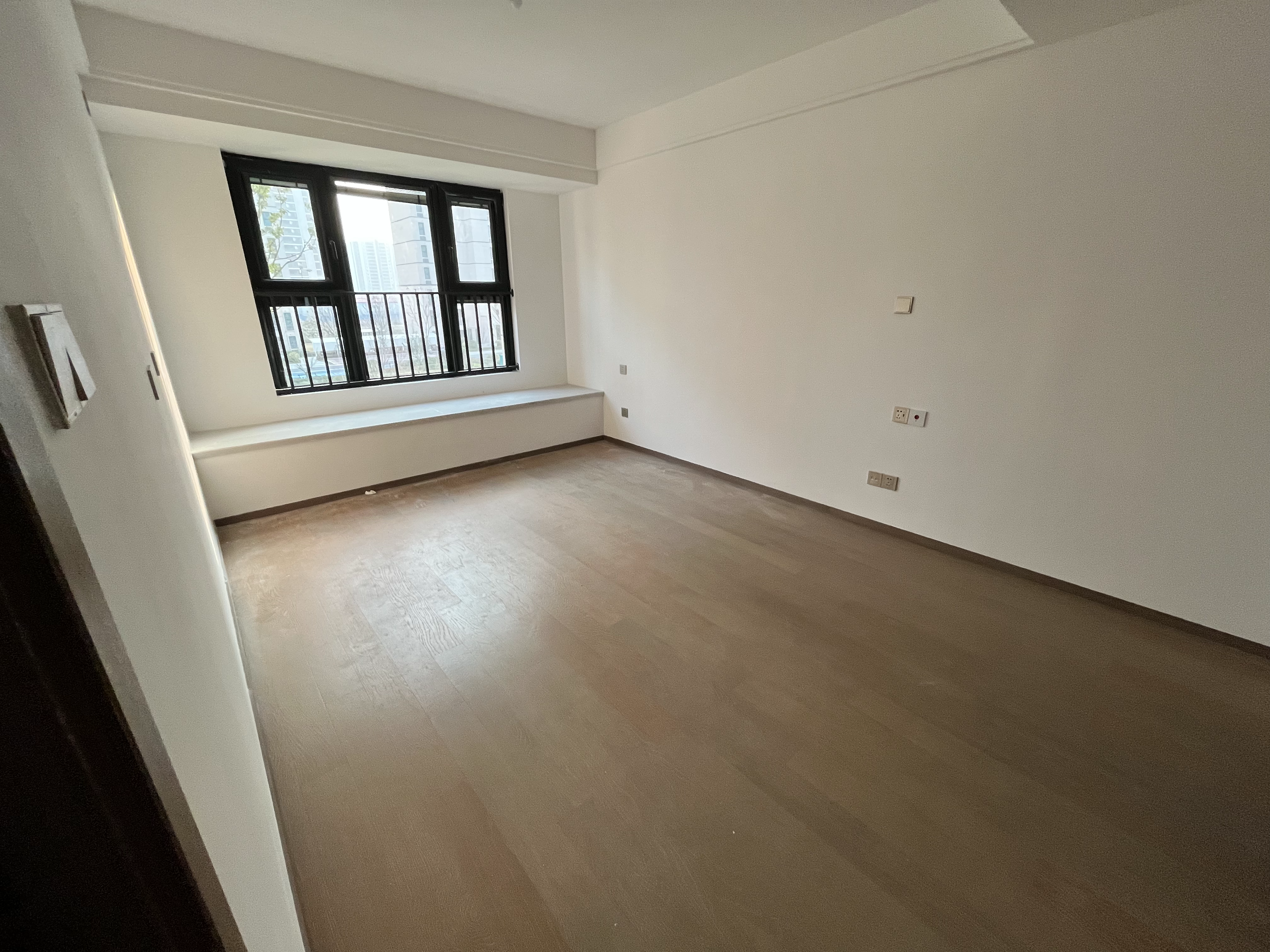 华禧铭苑 3室2厅1卫 106m&sup2;
