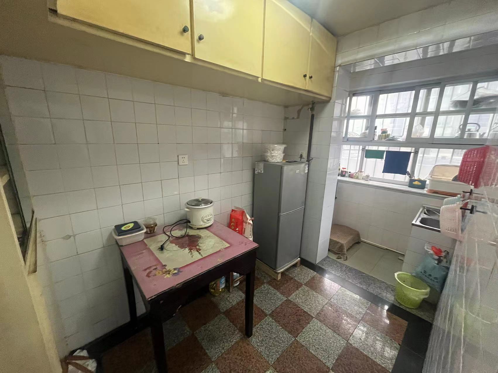 人民中路152号小区 2室2厅1卫 82.29m&sup2;
