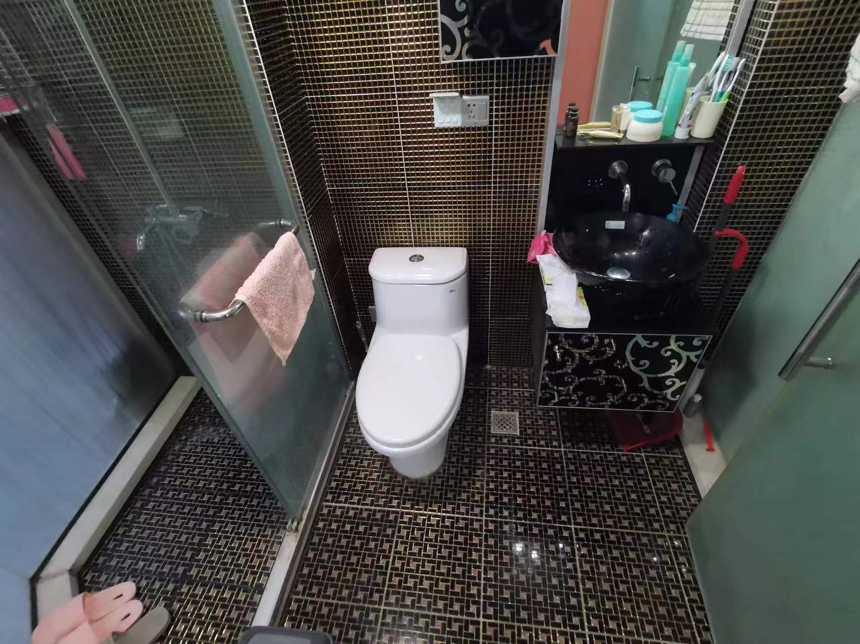 东景国际 2室1厅1卫 58.00m&sup2;