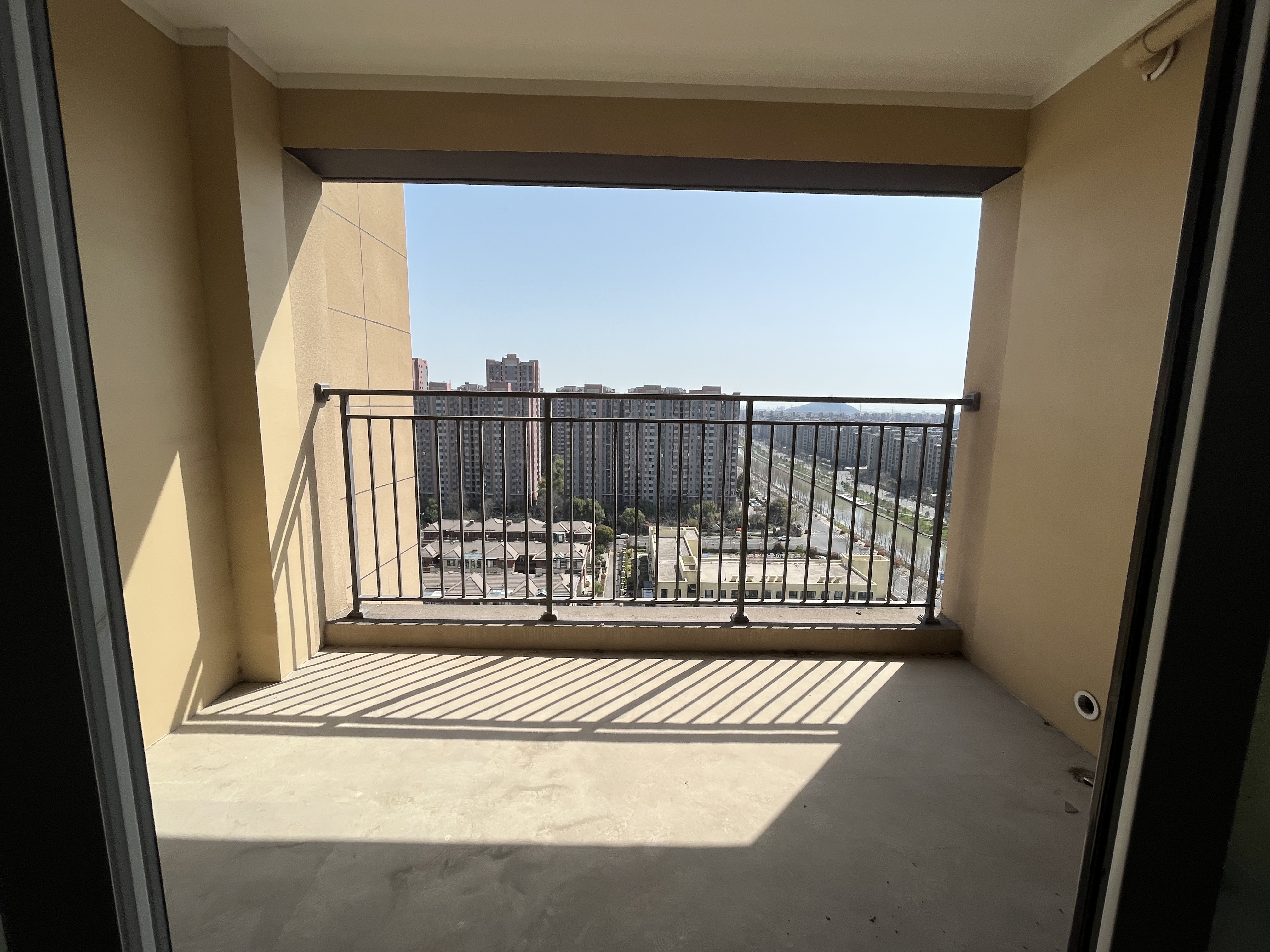 景瑞御府 3室2厅2卫 122m&sup2;