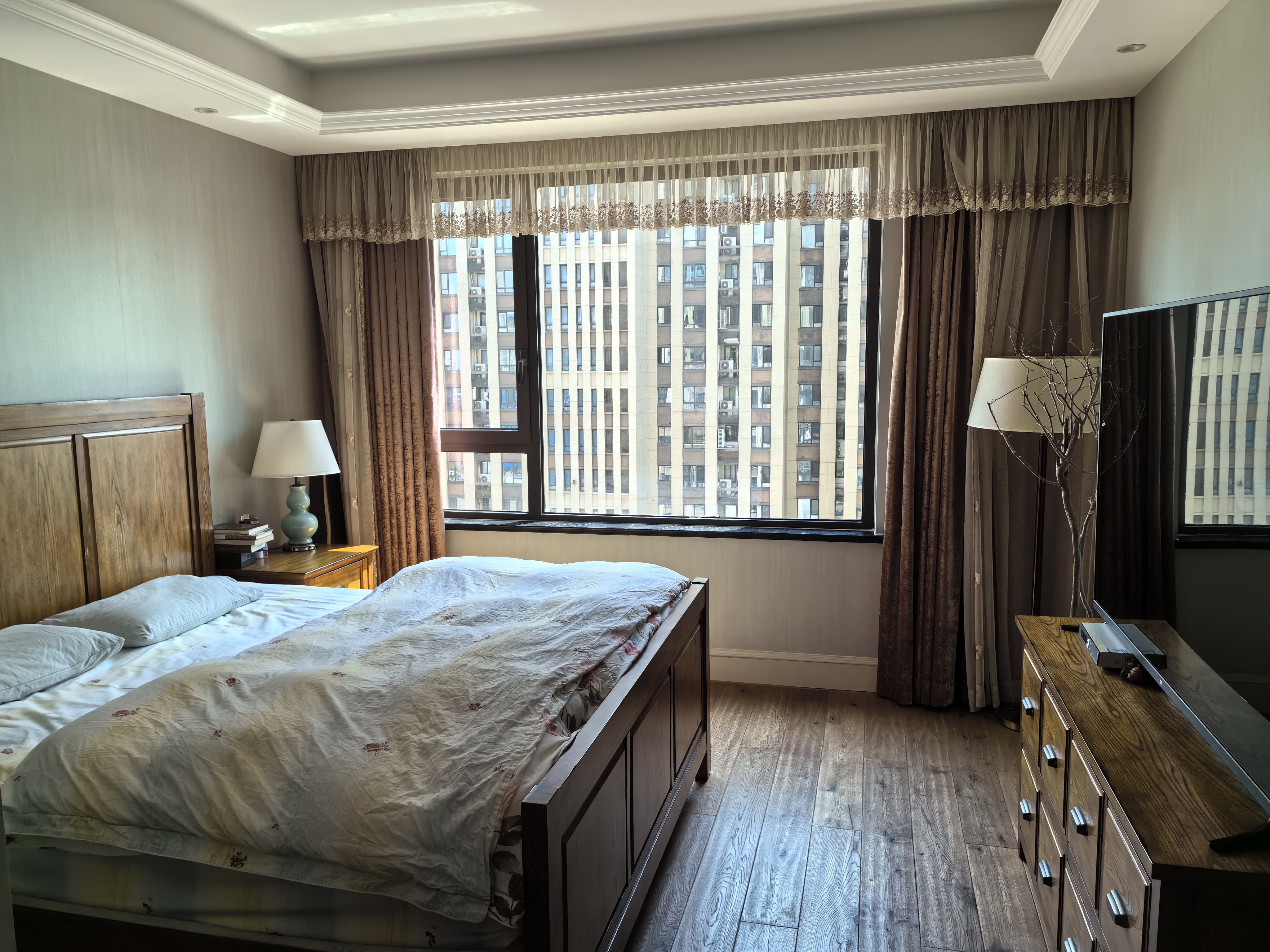 星光耀广场 4室2厅2卫 166.01m&sup2;