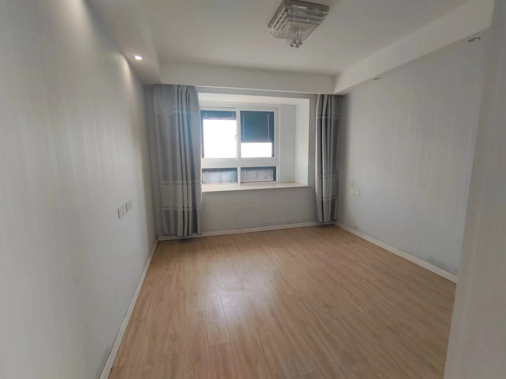 新城香溢紫郡 3室2厅1卫 120.00m²