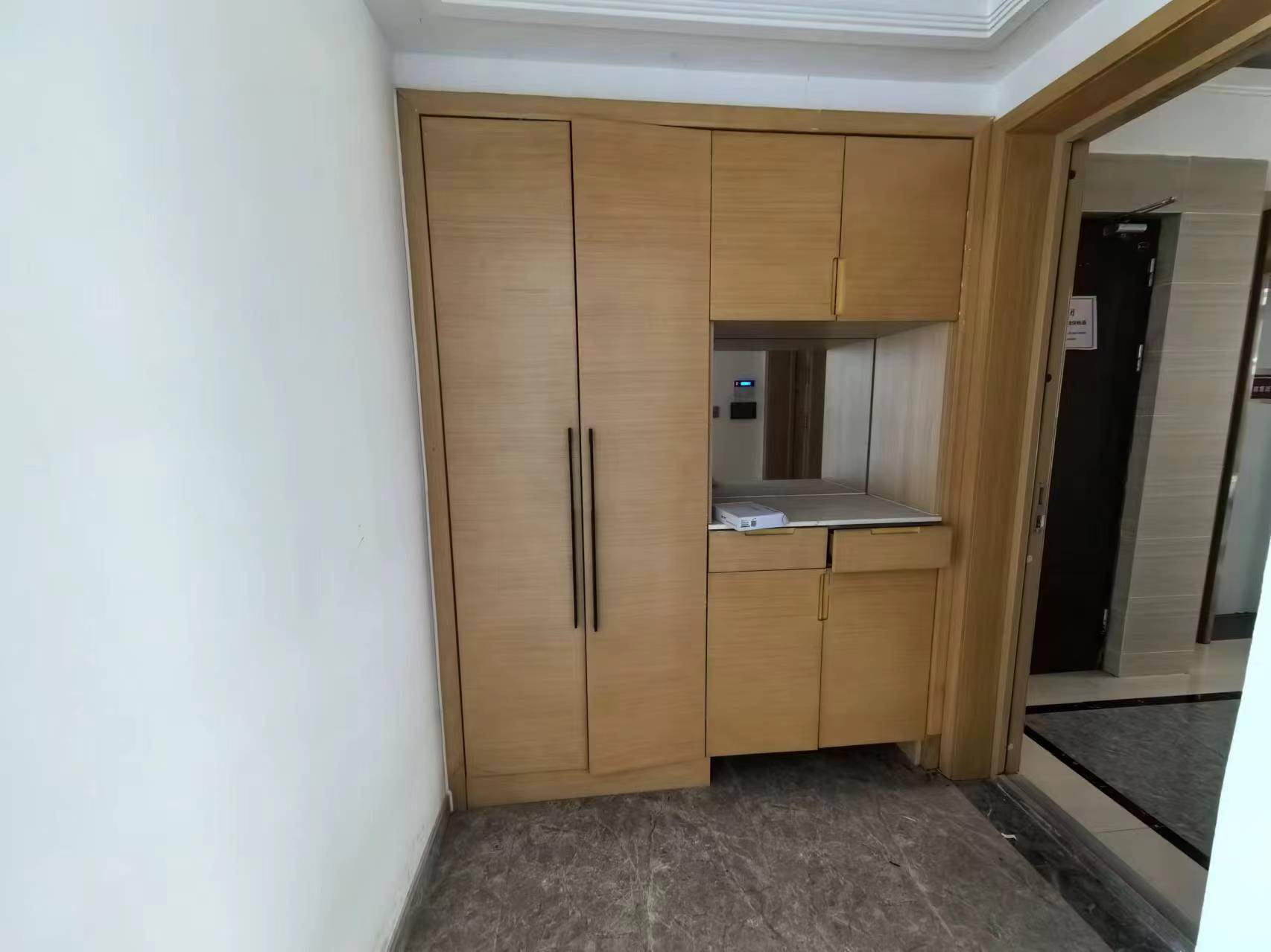 富力院士廷 4室2厅2卫 140.00m&sup2;
