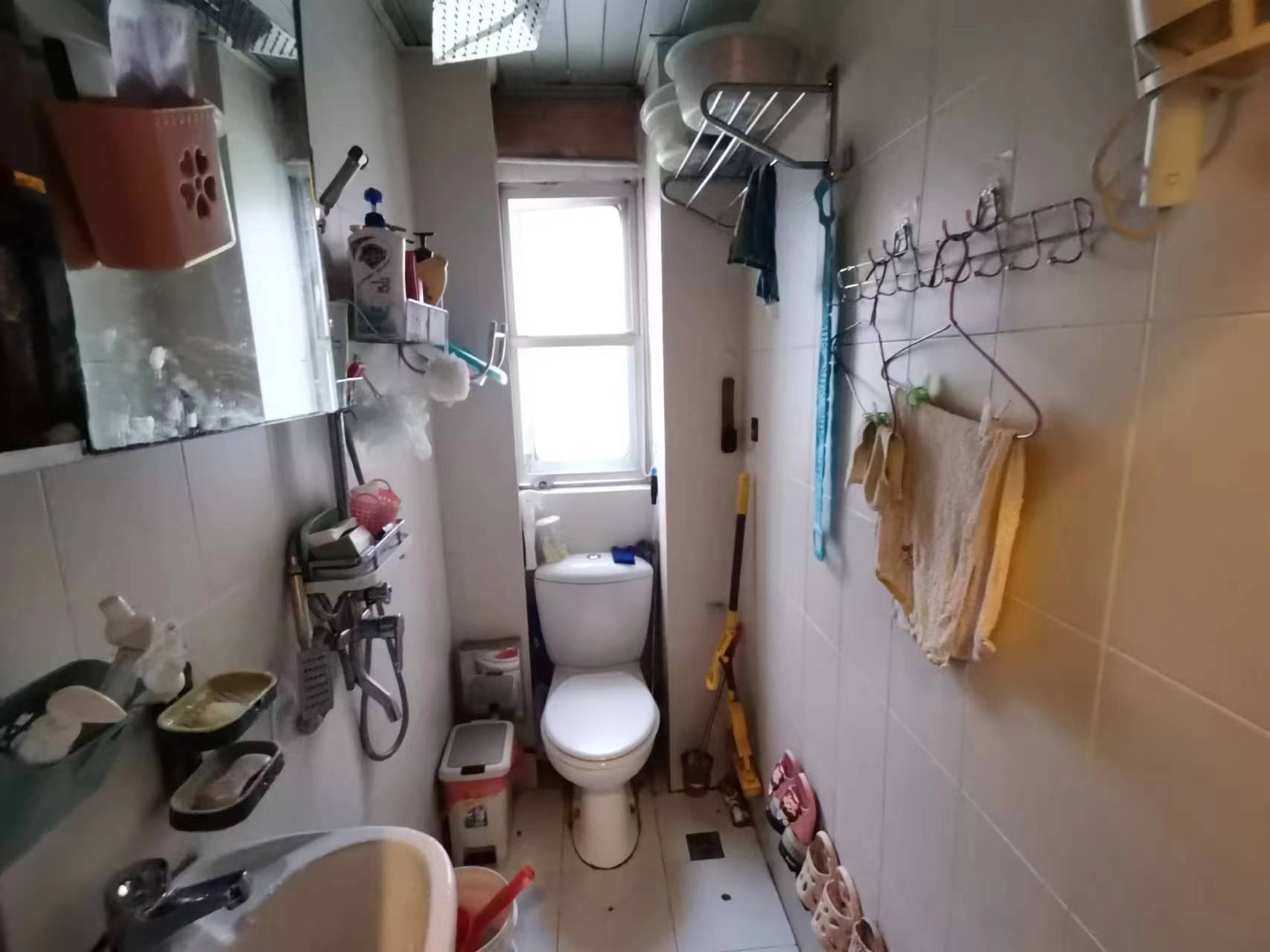 虹桥新村(朝霞路) 2室2厅1卫 75m&sup2;