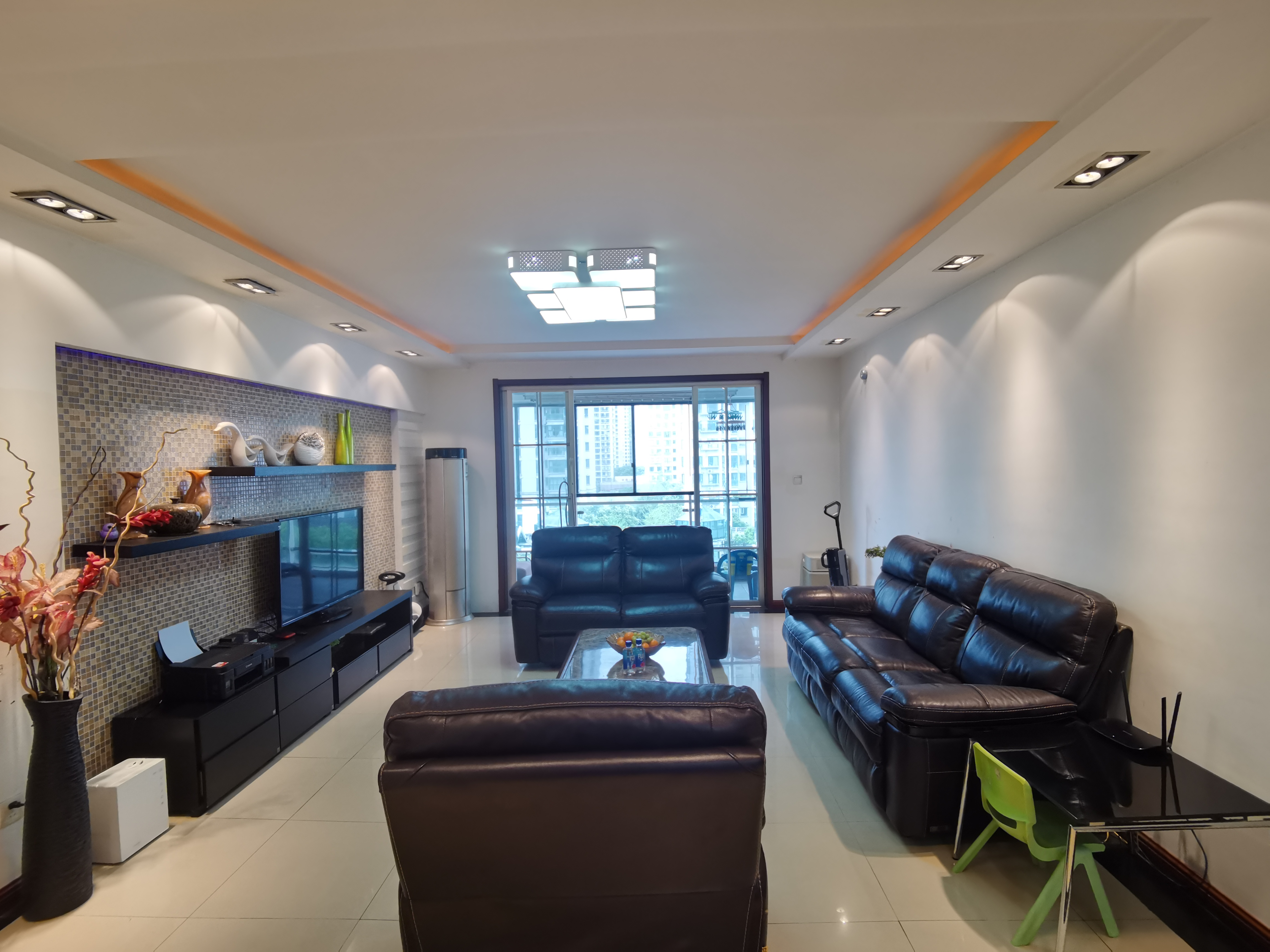 中南世纪城北区 3室2厅2卫 158m&sup2;