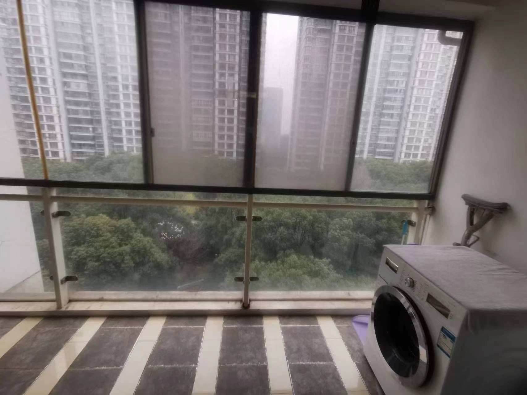 中南世纪城北区 3室2厅2卫 158m&sup2;