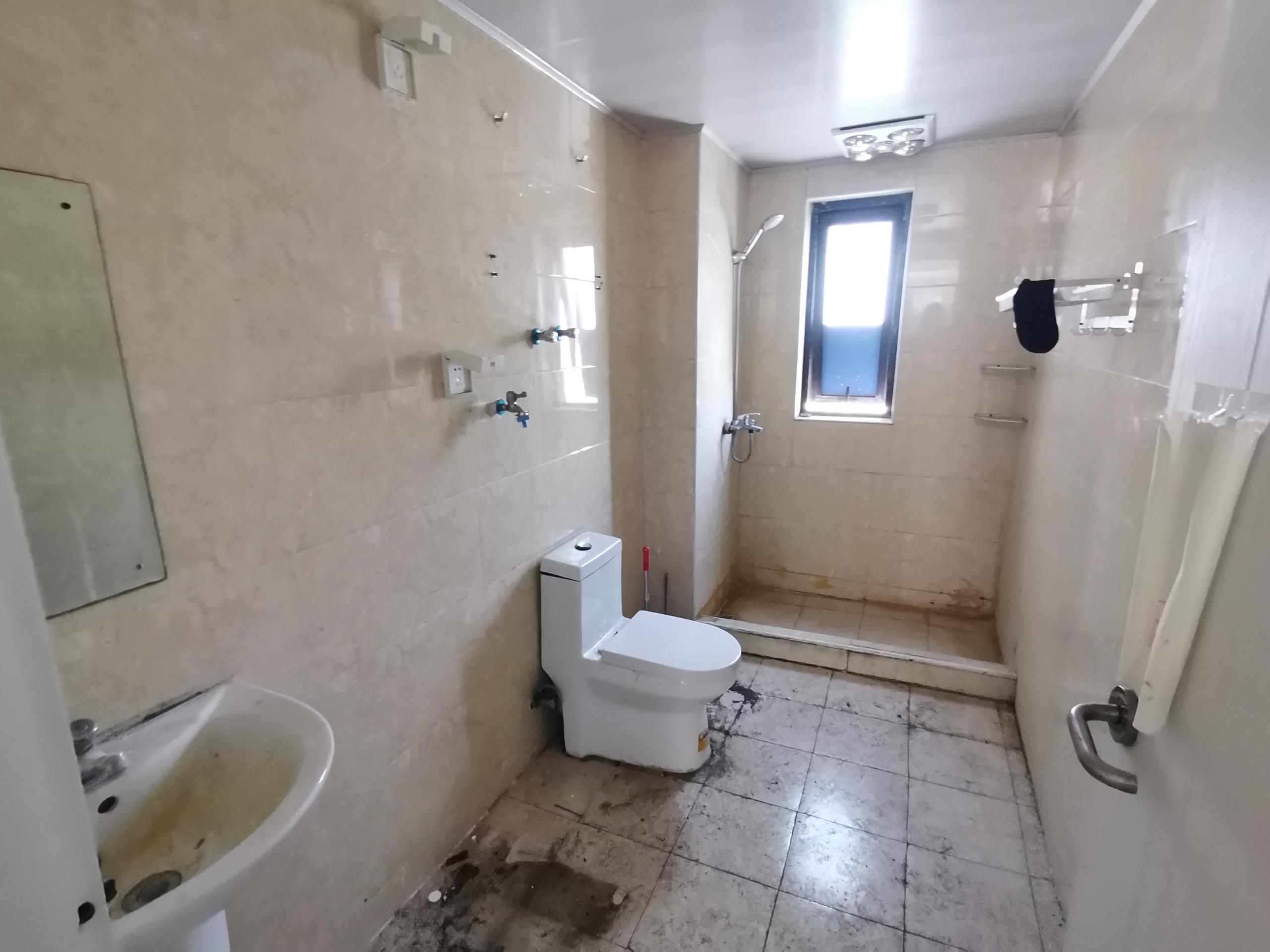 景瑞御府 3室2厅2卫 120m&sup2;