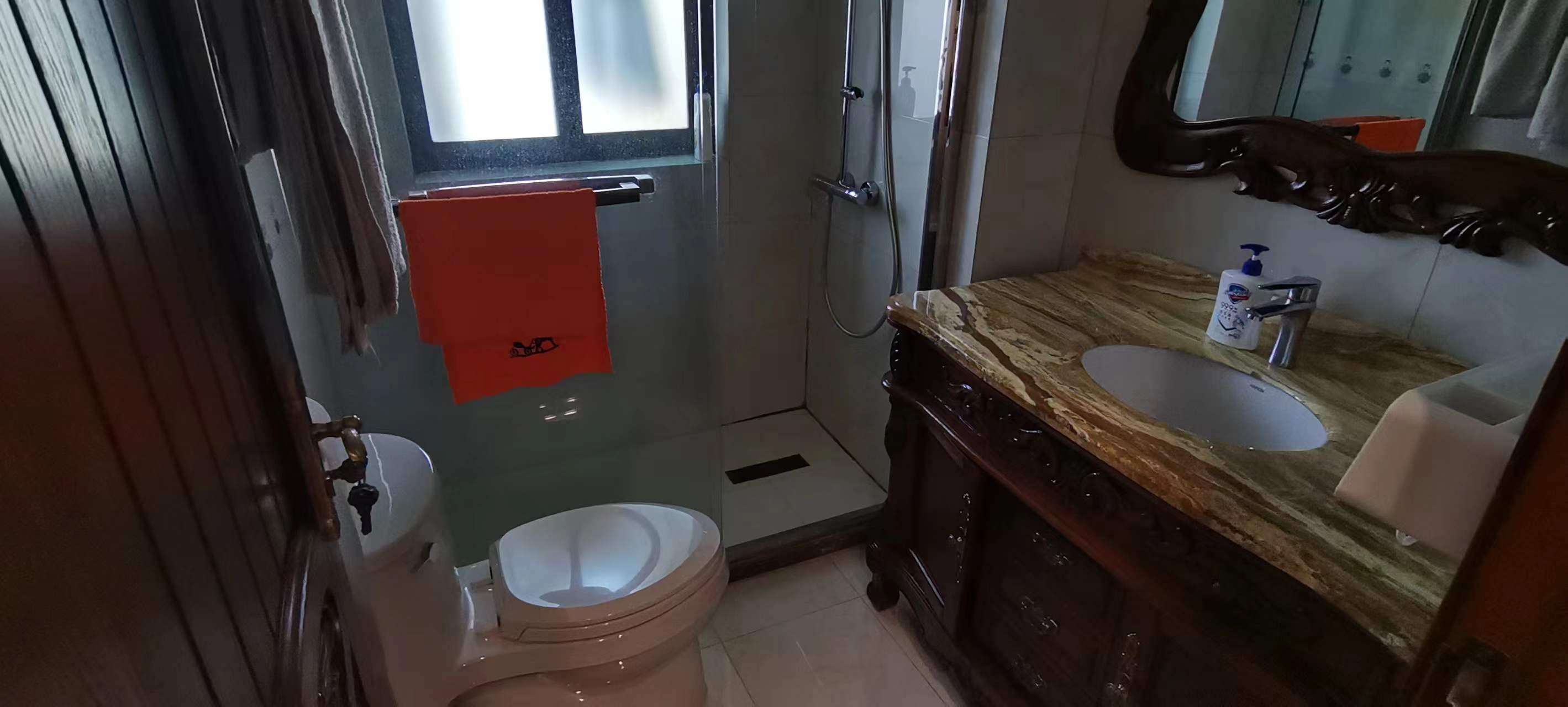 七星花园 3室2厅2卫 143m&sup2;