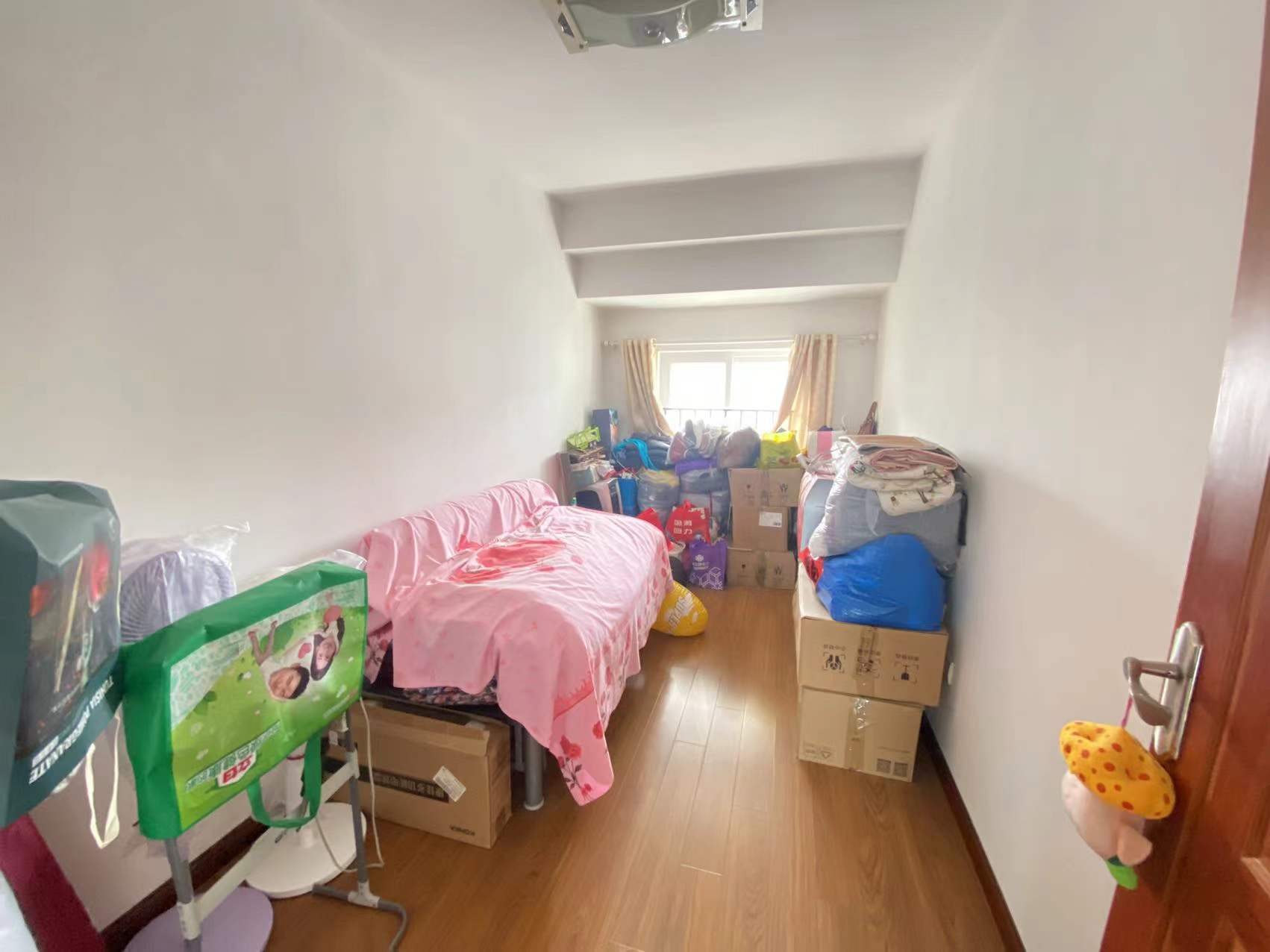 跃龙小苑 4室2厅1卫 71m&sup2;