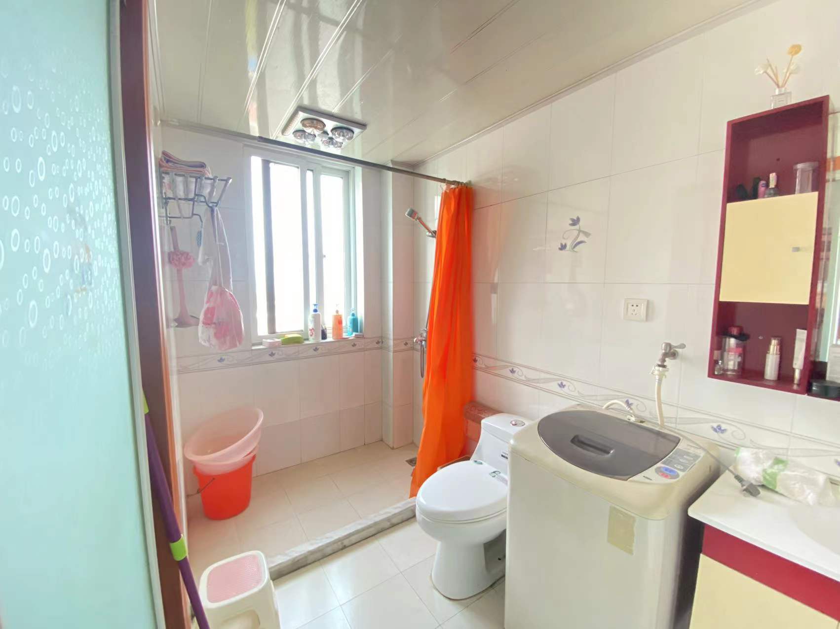 跃龙小苑 4室2厅1卫 71m&sup2;