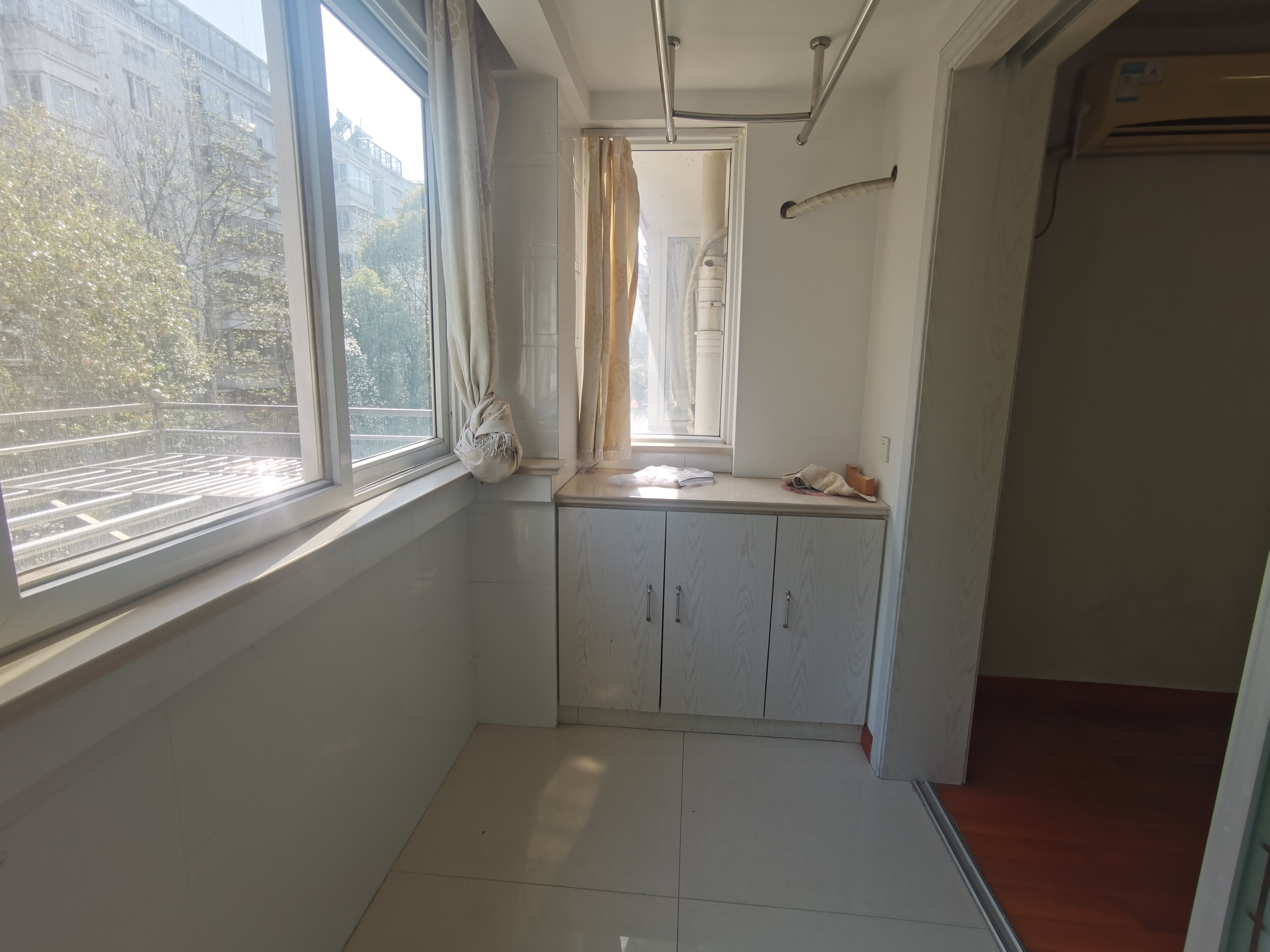 春晖花园 2室1厅1卫 90m&sup2;