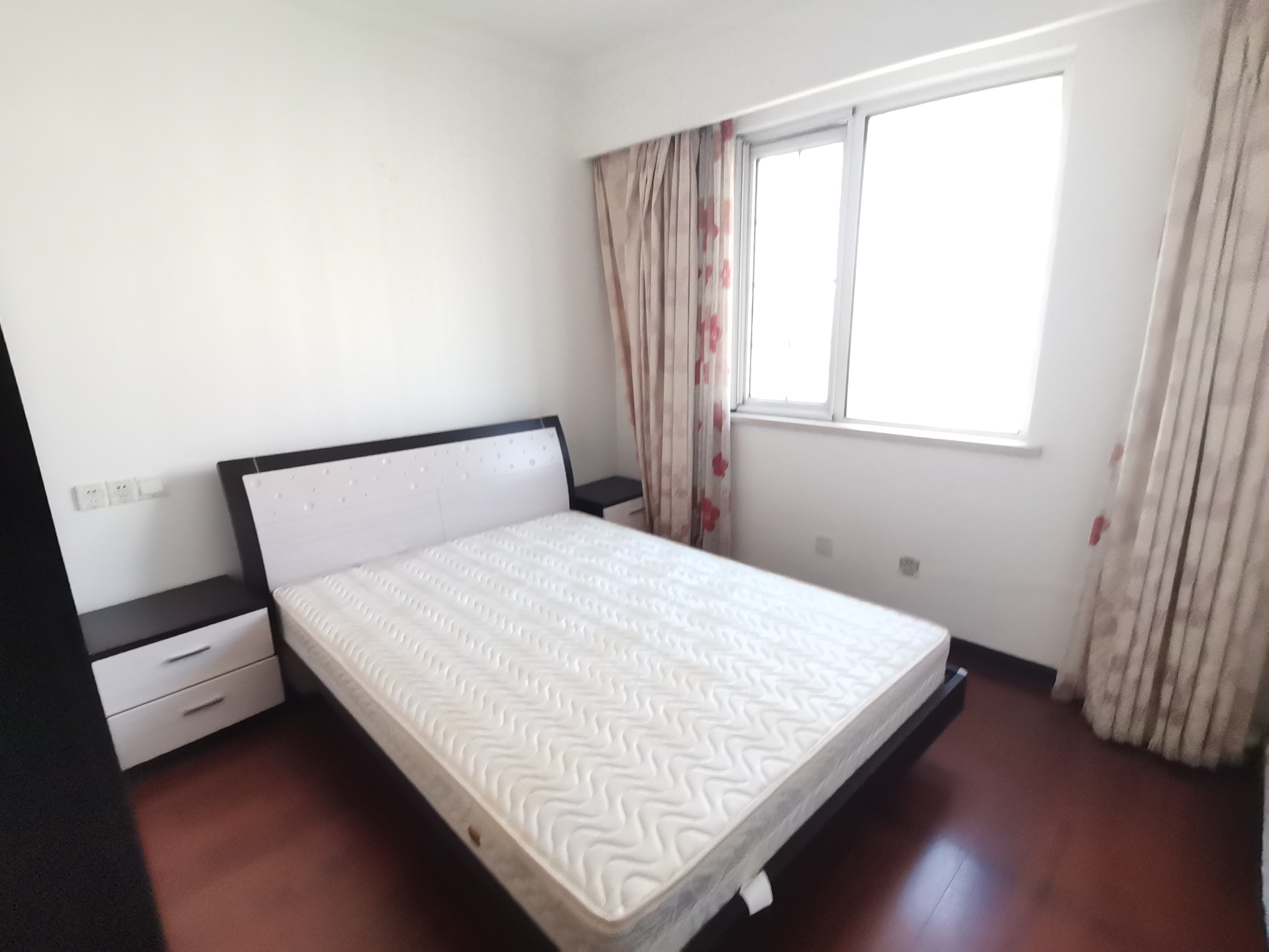 优山美地花园北区 2室2厅1卫 92m&sup2;