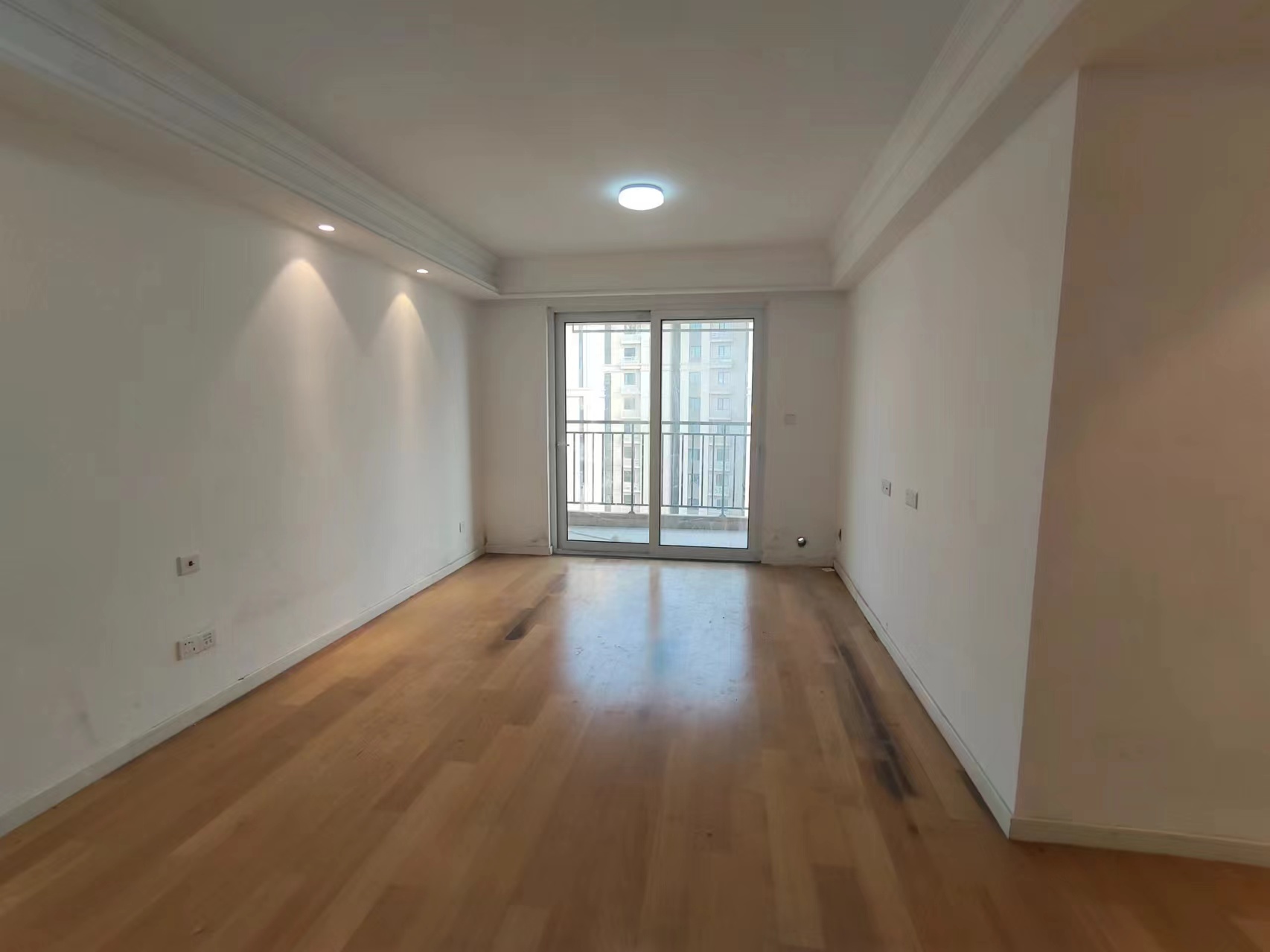 中海碧林湾 3室2厅1卫 98m²