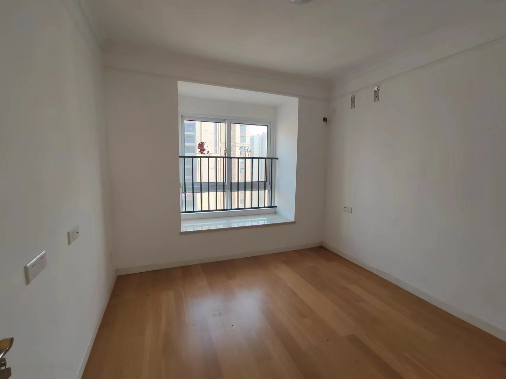 中海碧林湾 3室2厅1卫 98m&sup2;