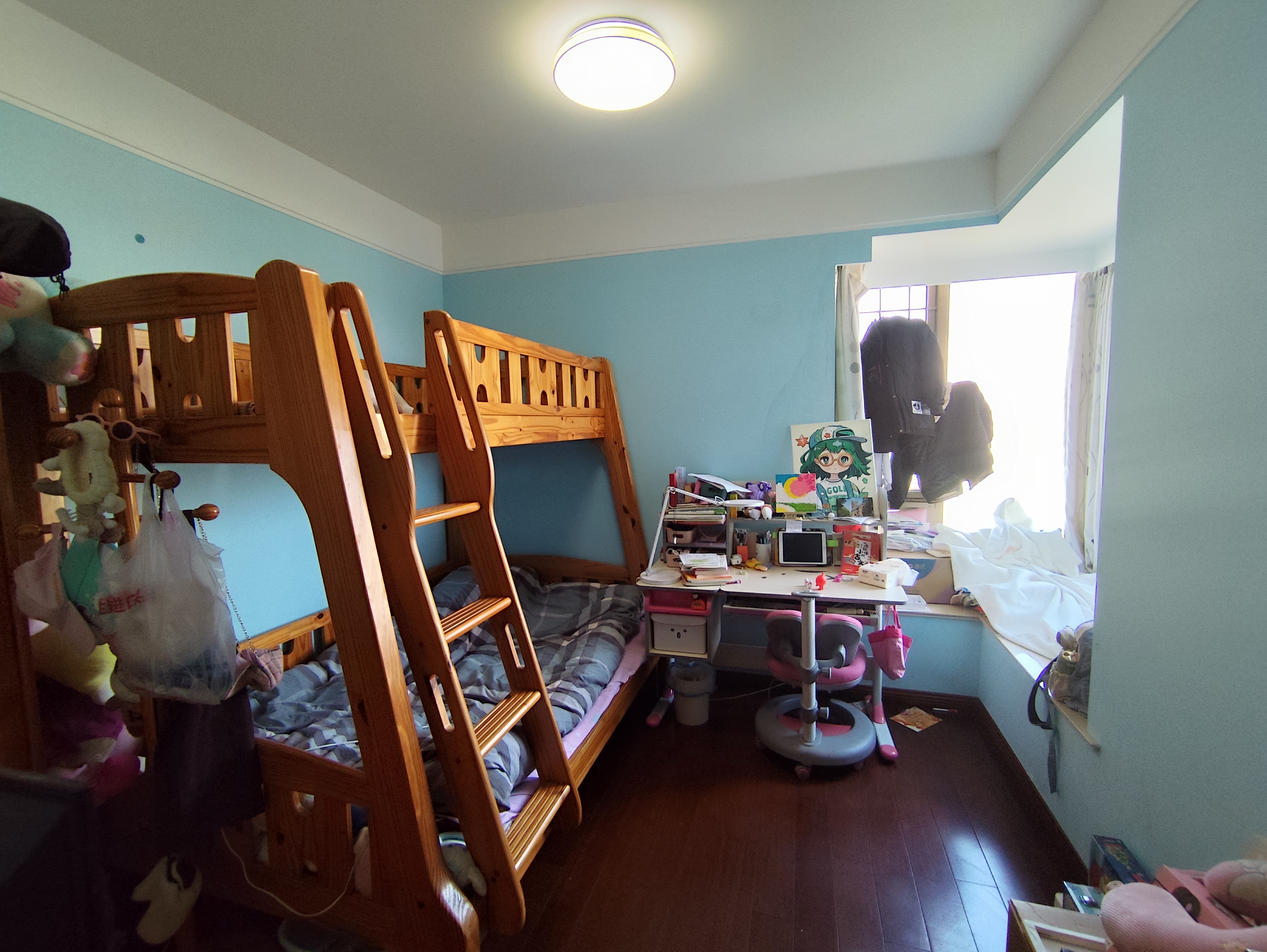 中南世纪花城一期 3室2厅1卫 140m&sup2;