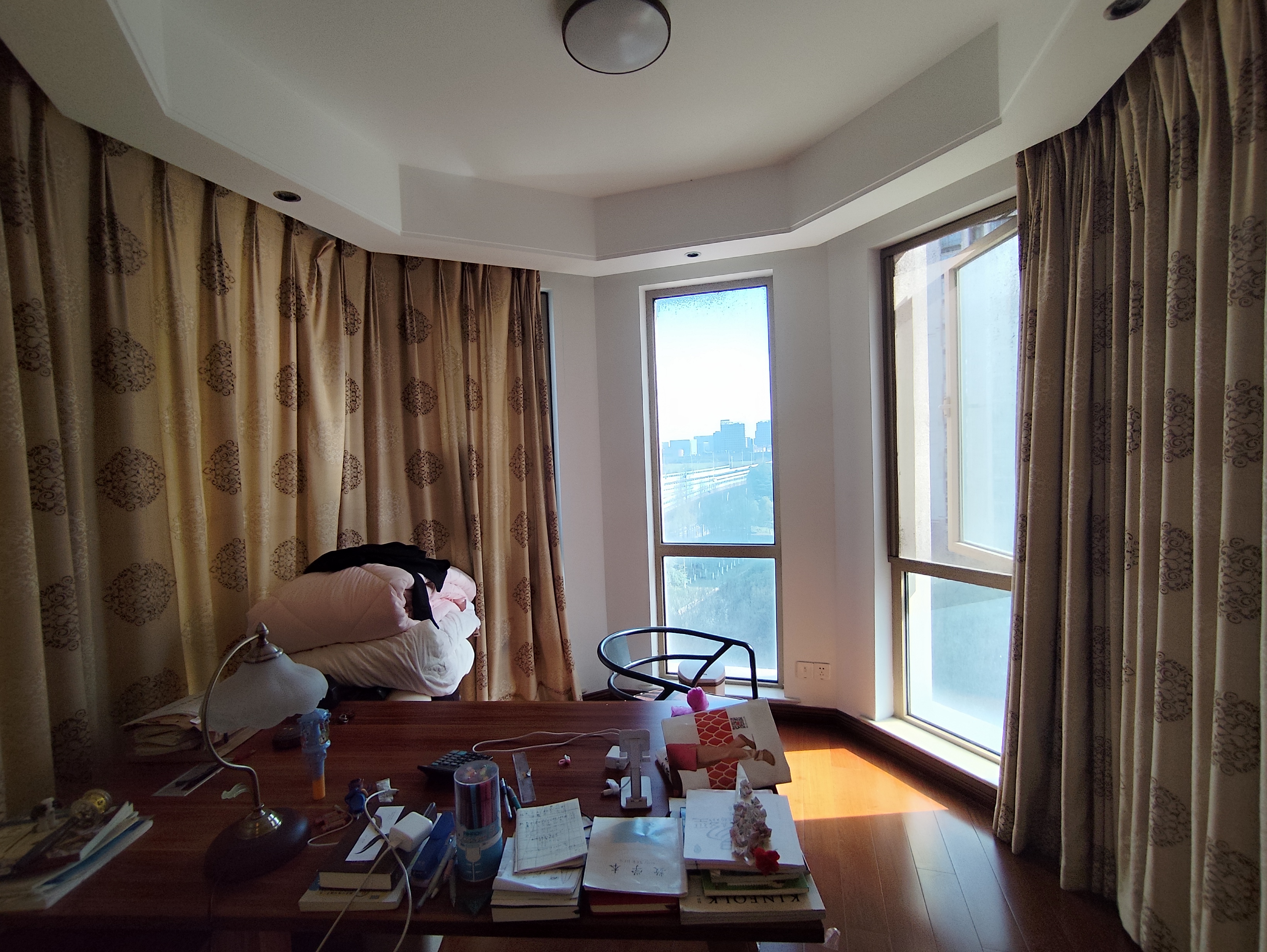 中南世纪花城一期 3室2厅1卫 140m&sup2;