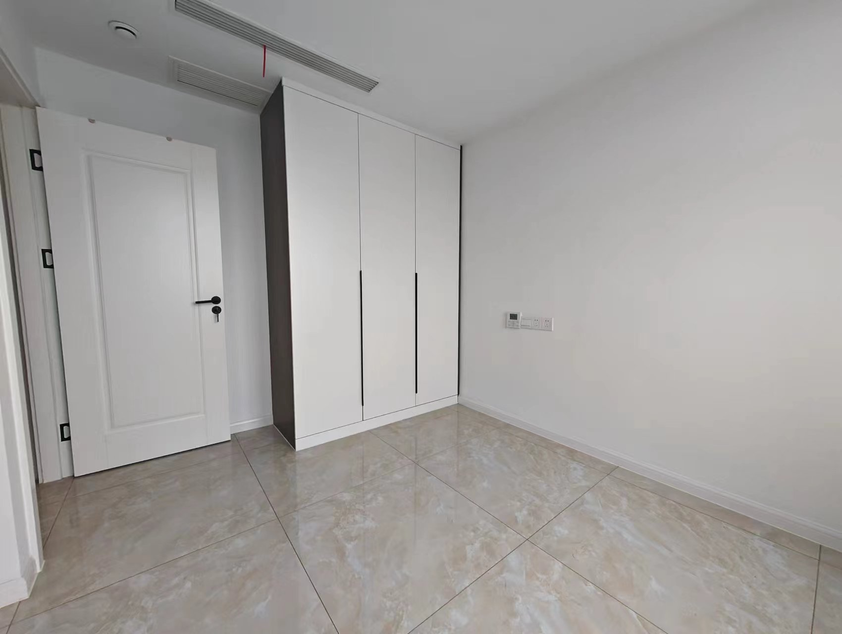 王府大厦 2室1厅1卫 61m&sup2;