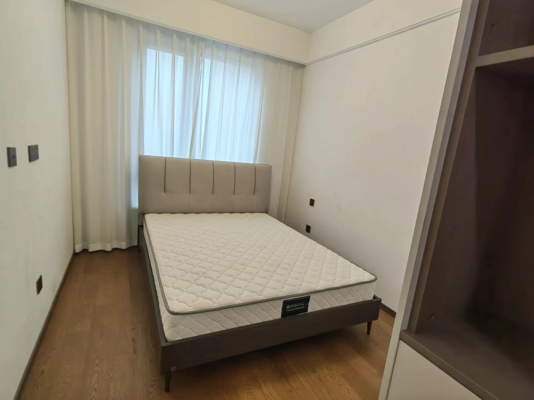 春风南岸西园 4室2厅2卫 140m&sup2;