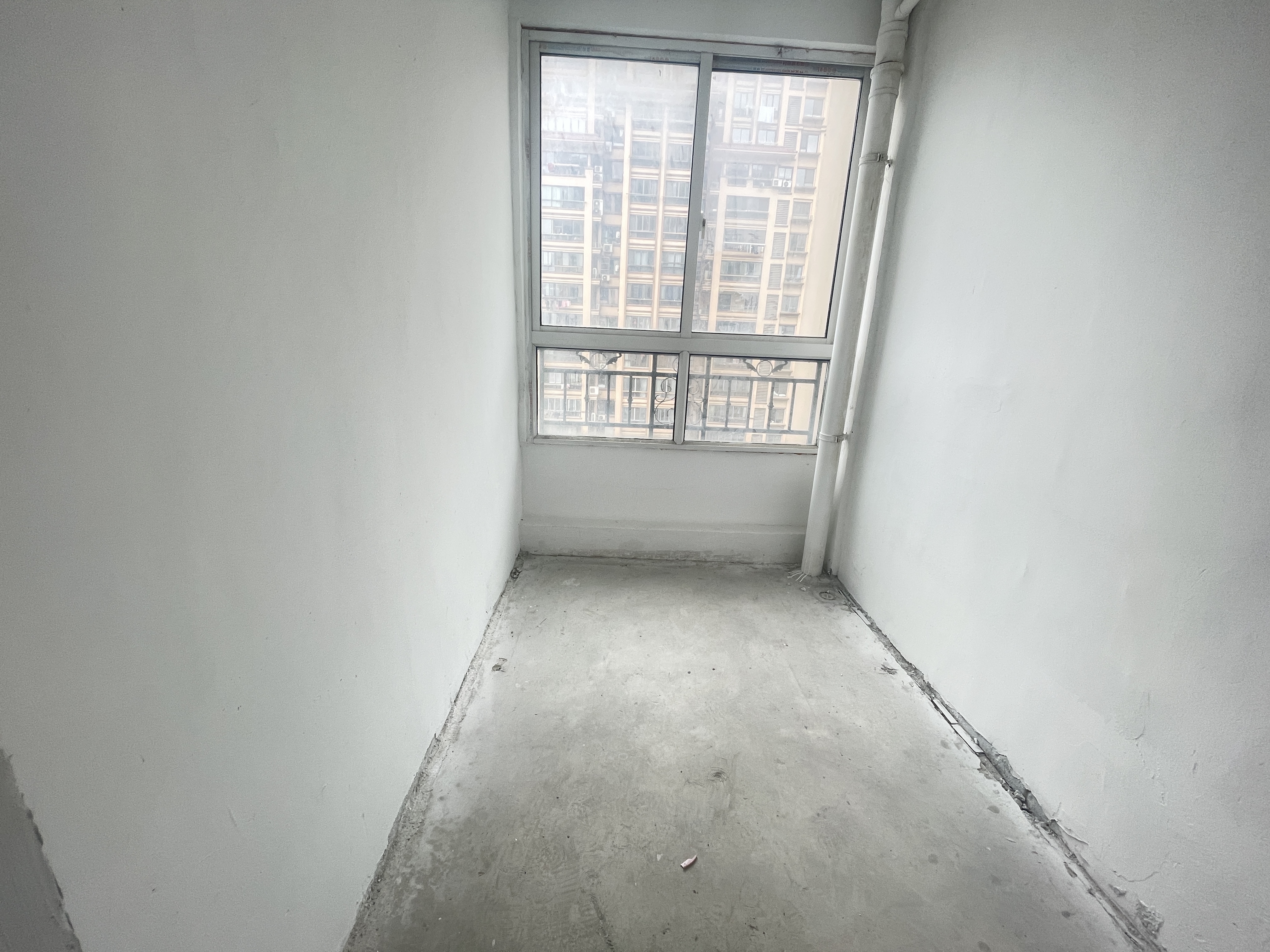 冠城大通棕榈湾 4室2厅2卫 130m&sup2;