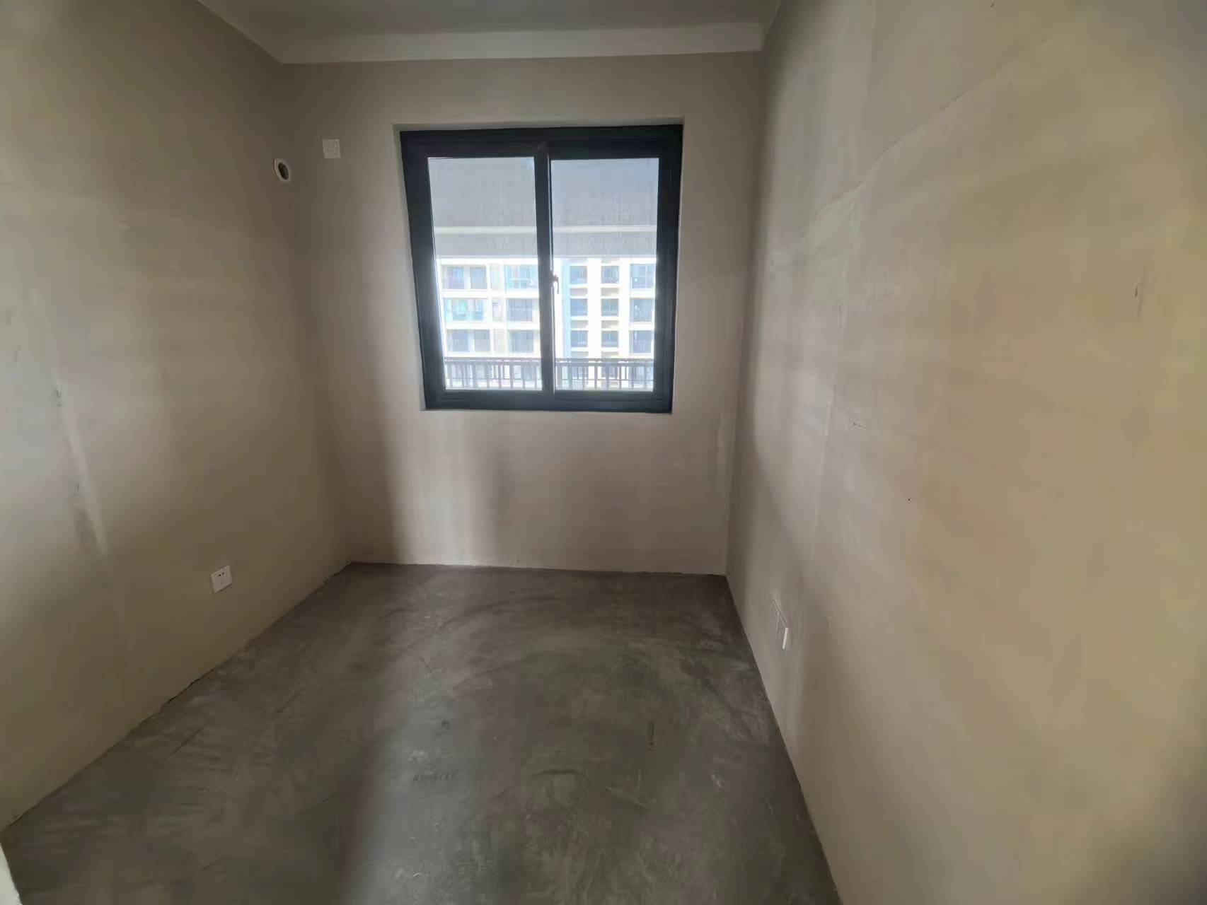 绿地江海图 3室2厅1卫 100m&sup2;
