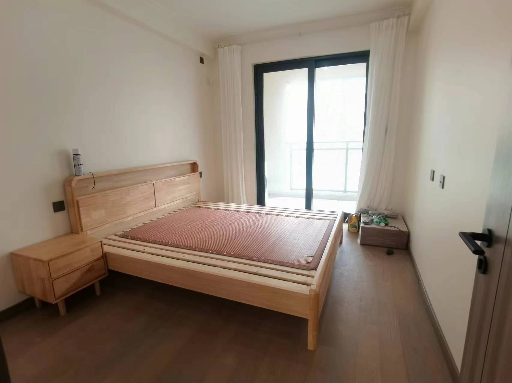 万科翡翠公园 3室2厅2卫 115m&sup2;